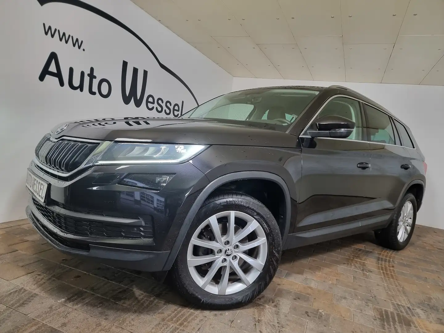 Skoda Kodiaq Style DSG LED AHK Leder Memory 7-Sitzer Schwarz - 1