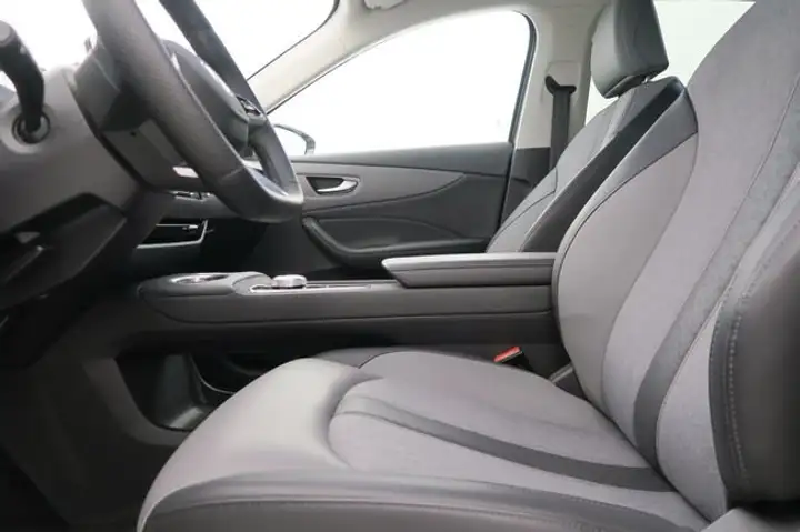 MG S5 2025, foto 17