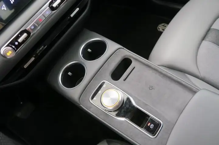 MG S5 2025, foto 10
