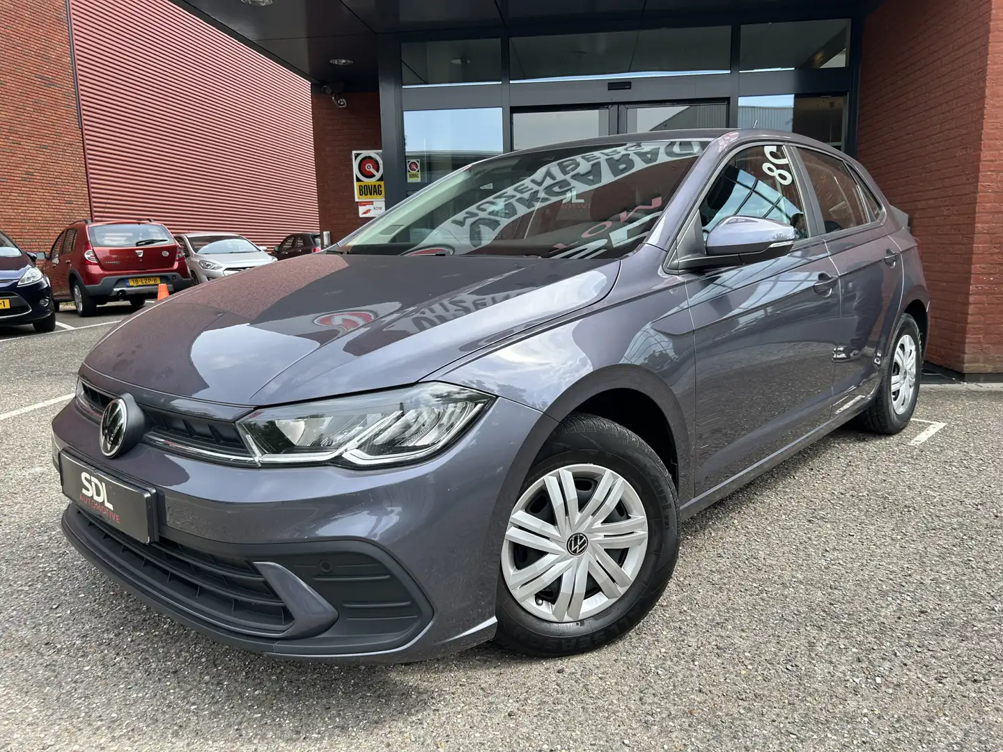 Volkswagen Polo 1.0 Comfortline // LED // CRUISE // PDC V+A // APP Grigio - 2