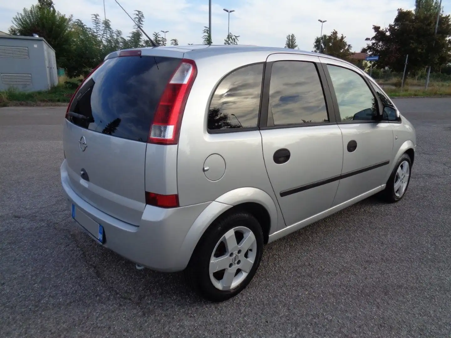 Opel Meriva 1.6 16V Cosmo Argento - 2