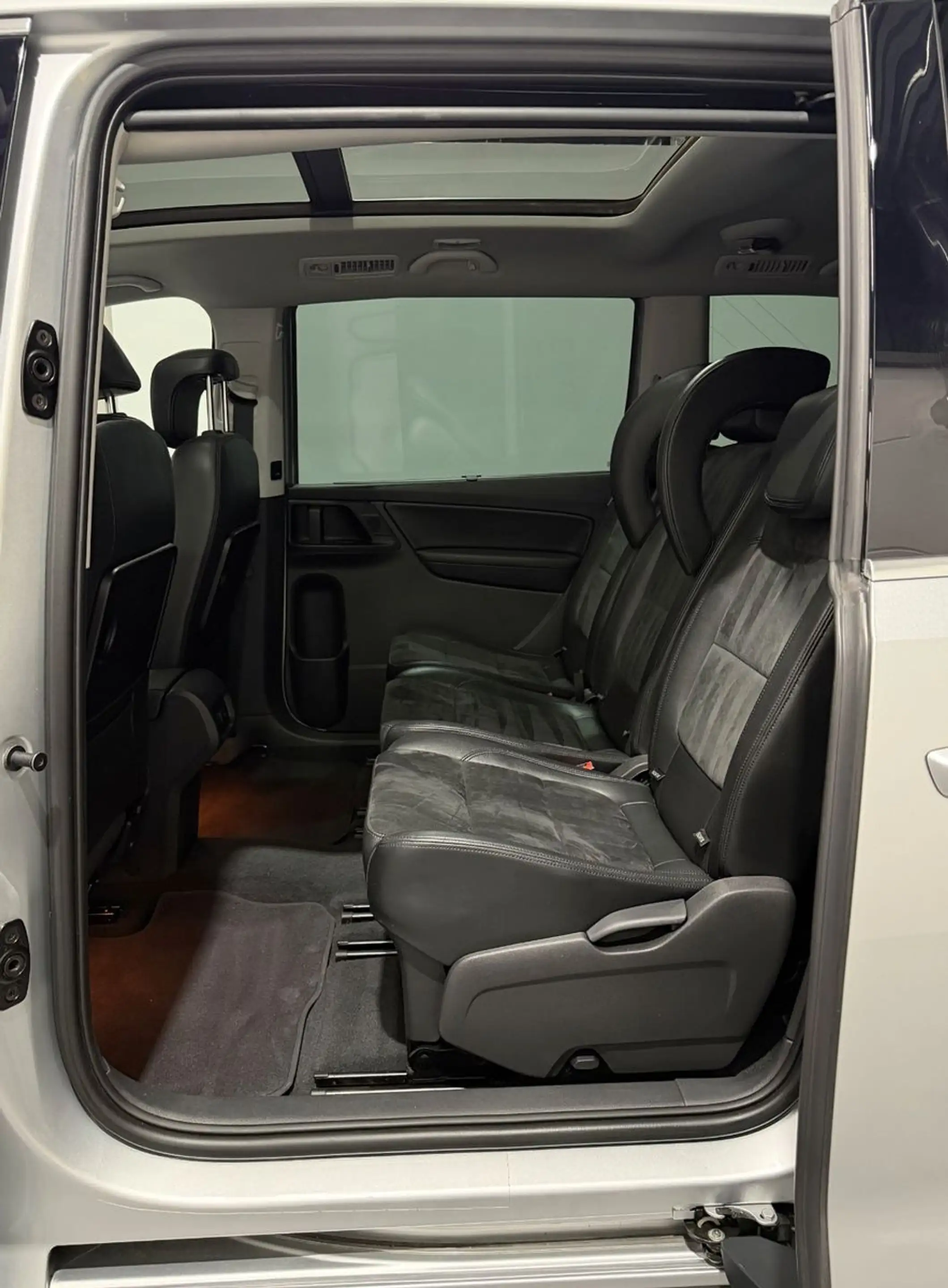 Volkswagen Sharan Highline 2.0 TDI DSG PANO*Memory*Temp*AHK — photo 11