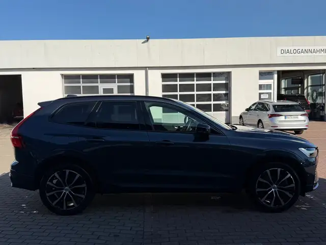Volvo XC60 view 10