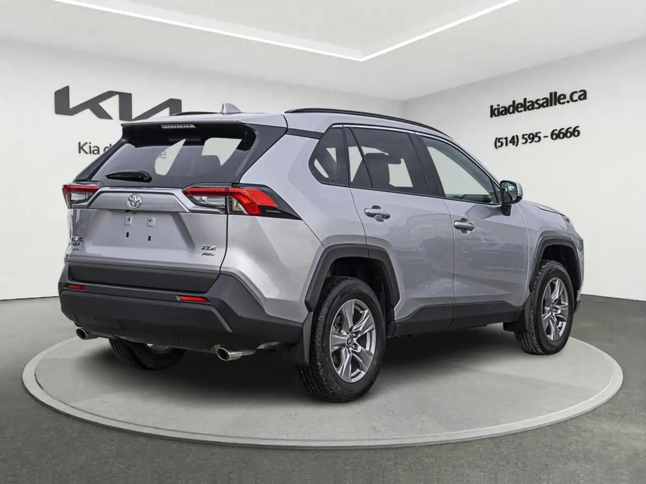 Toyota RAV 4 снимка Toyota RAV 4