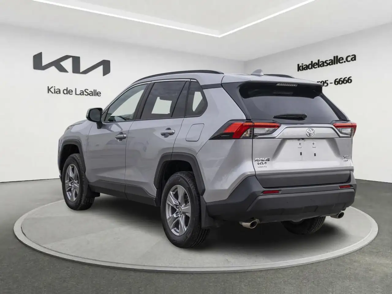Toyota RAV 4 снимка Toyota RAV 4