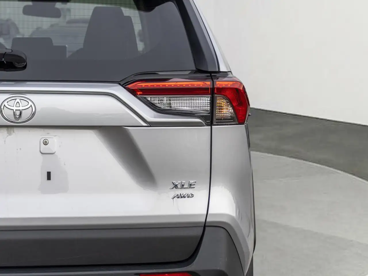 Toyota RAV 4 снимка Toyota RAV 4