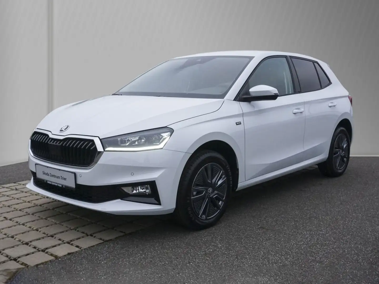 Skoda Fabia 1,0 TSi DSG Drive Weiß - 2