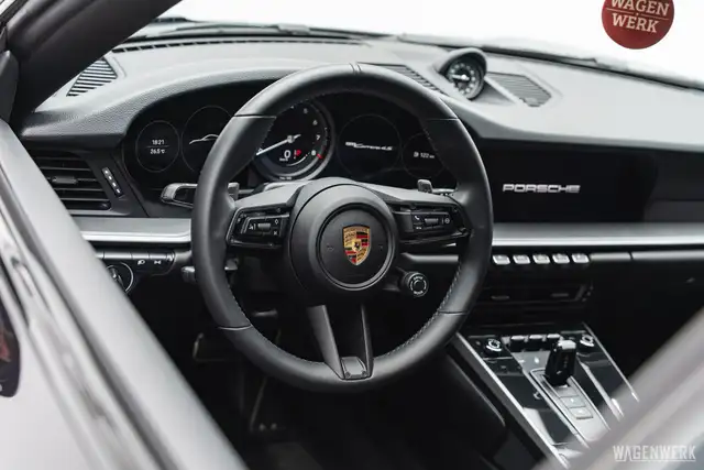 Porsche 992 Carrera 4S Coupe PDK LIFTACHSE BOSE SPORT-CHRONO Ansicht 18