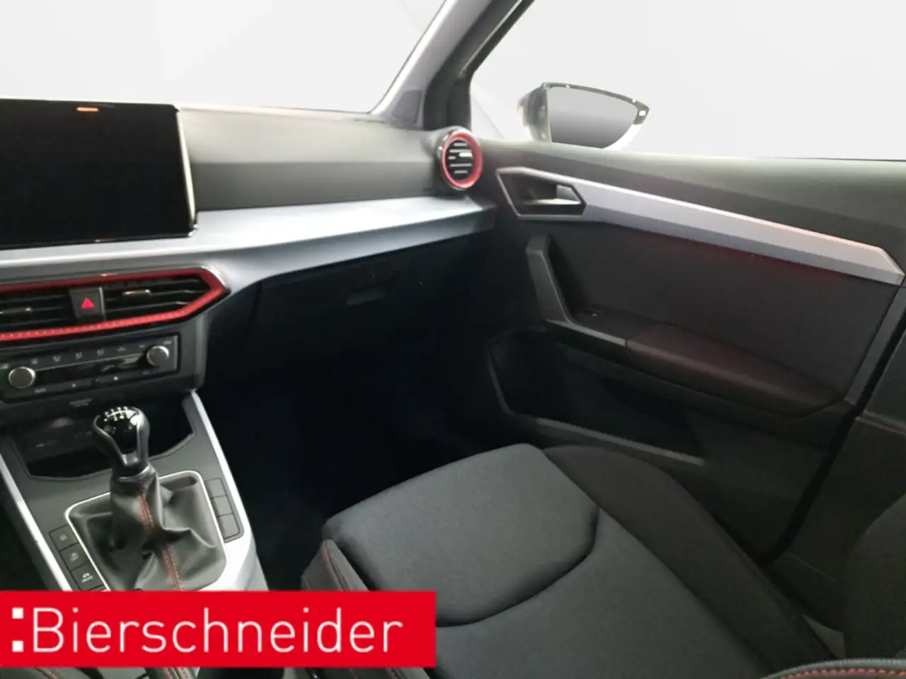 SEAT Arona 1.0 TSI FR LED Navi PDC 16