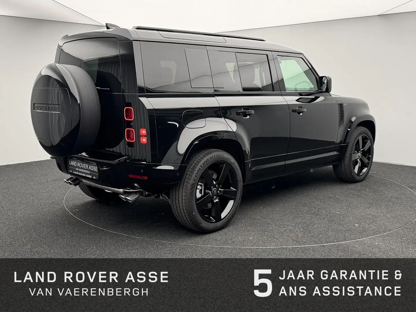 Land Rover Defender 110 P425 X-Dynamic HSE Zwart - 2