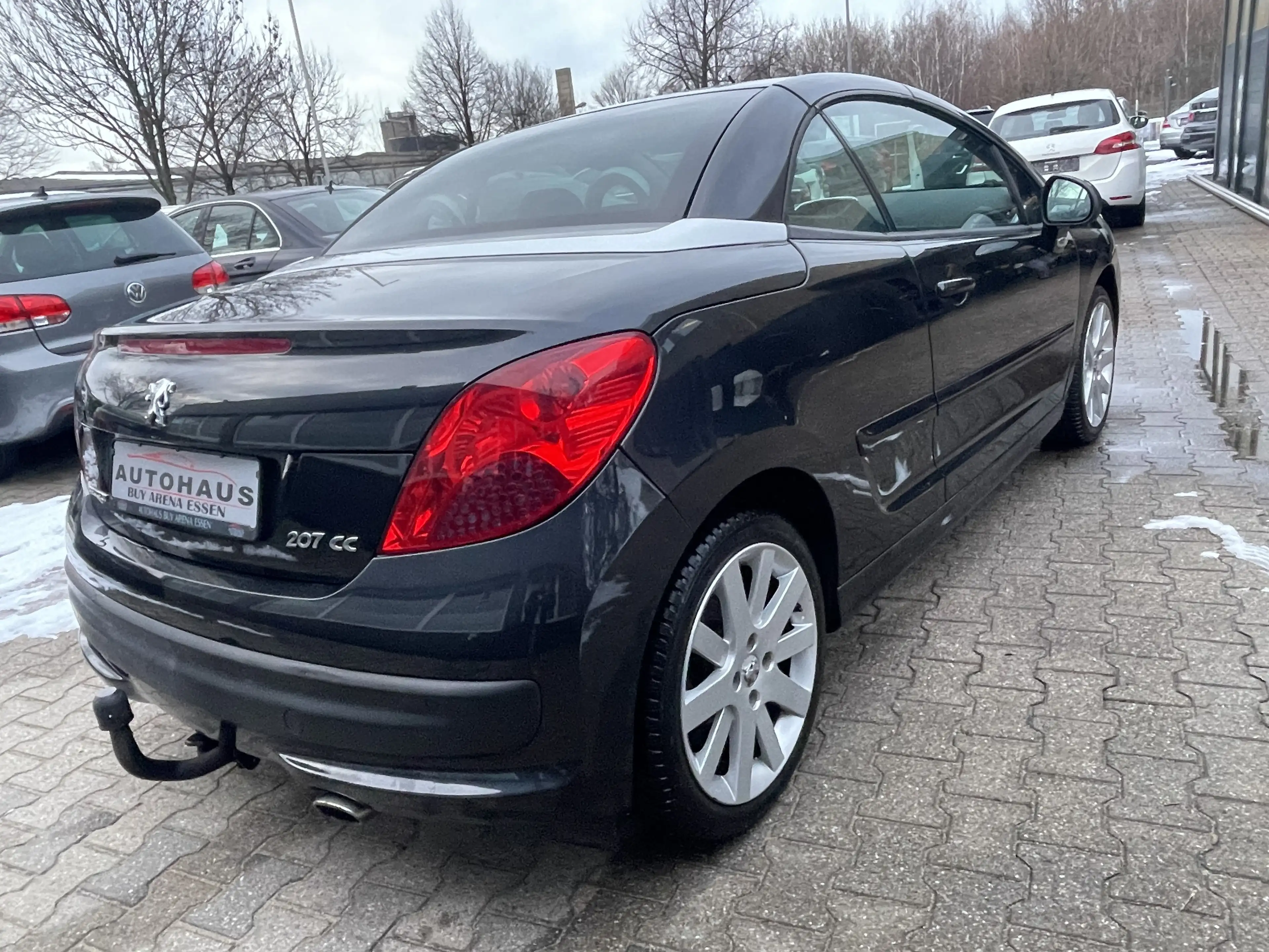 Peugeot 207 CC 1.6 Platinum 120 VTi Automatik 2.H S-Heft Top — photo 9