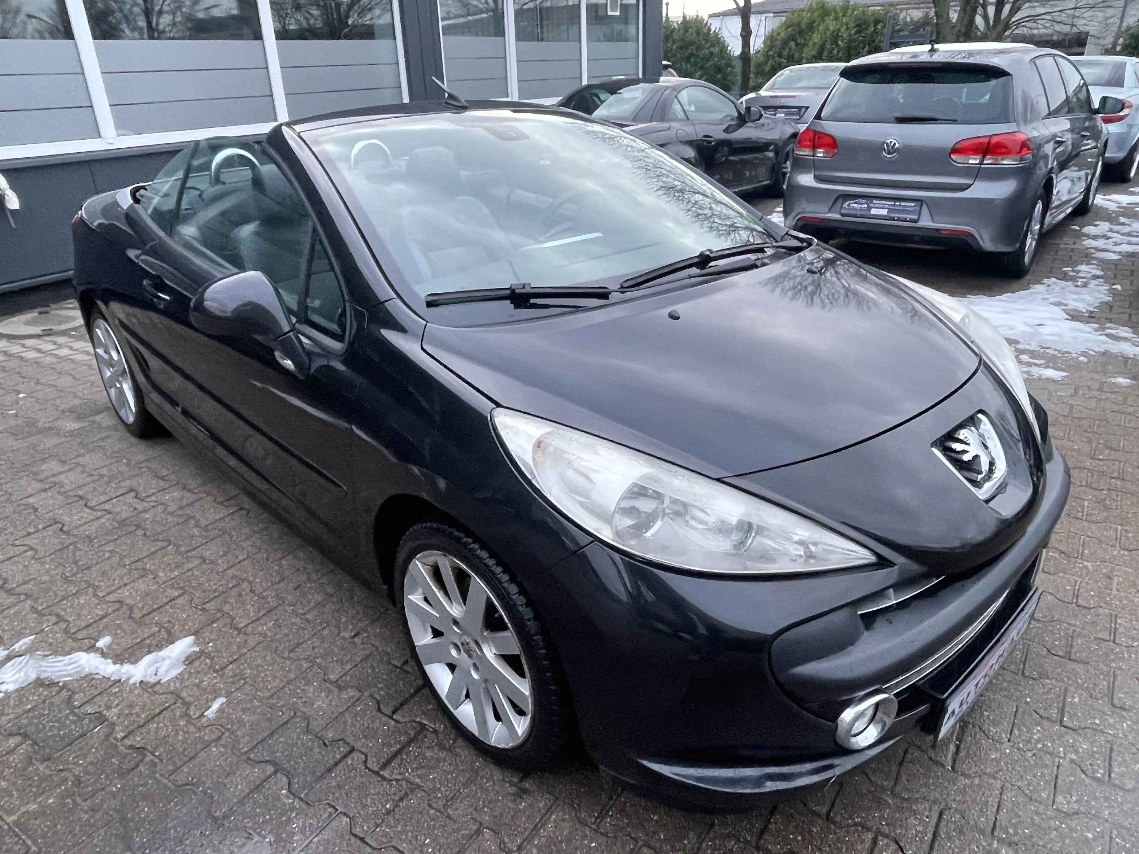 Peugeot 207 CC 1.6 Platinum 120 VTi Automatik 2.H S-Heft Top — photo 8