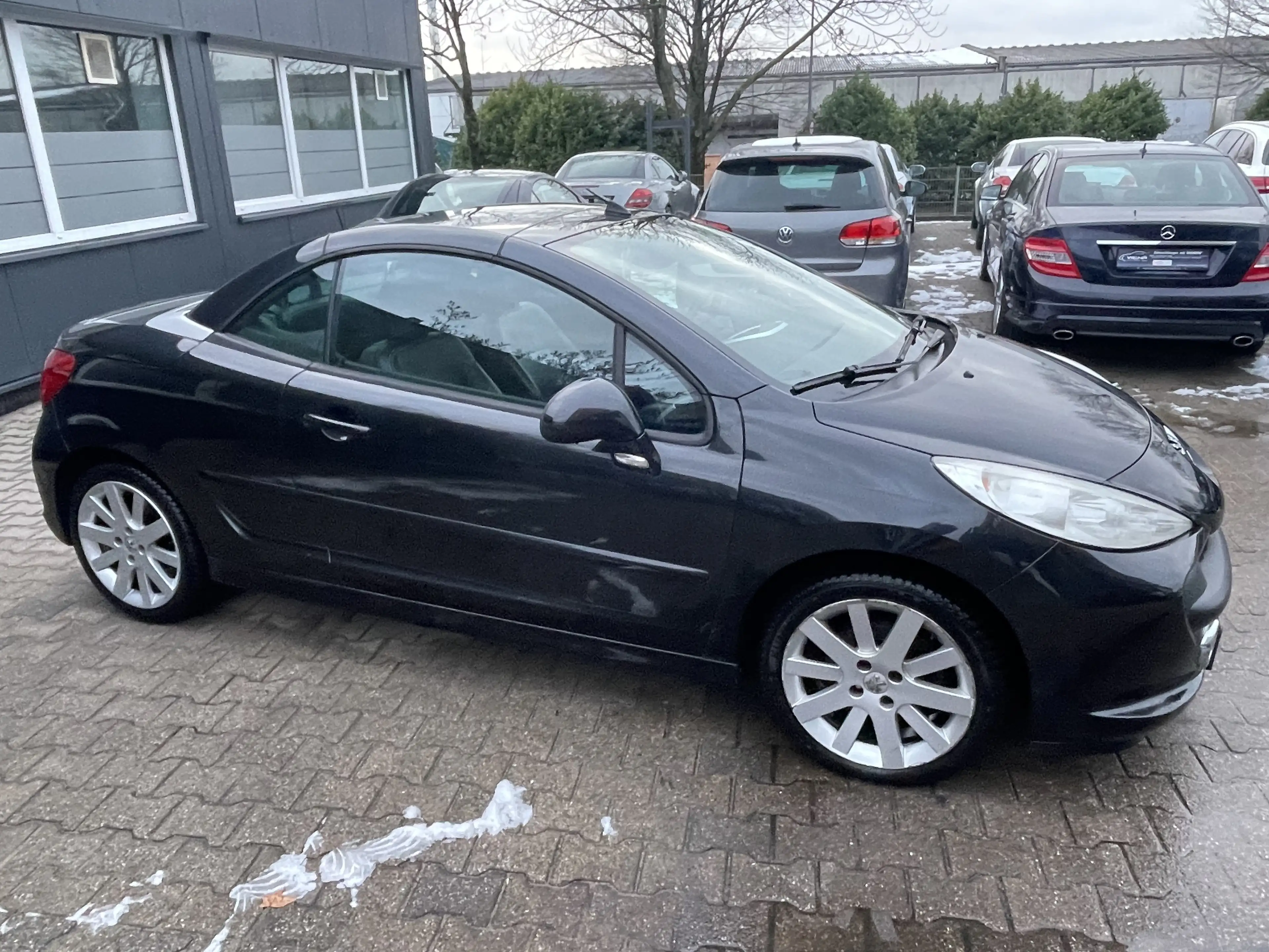Peugeot 207 CC 1.6 Platinum 120 VTi Automatik 2.H S-Heft Top — photo 10