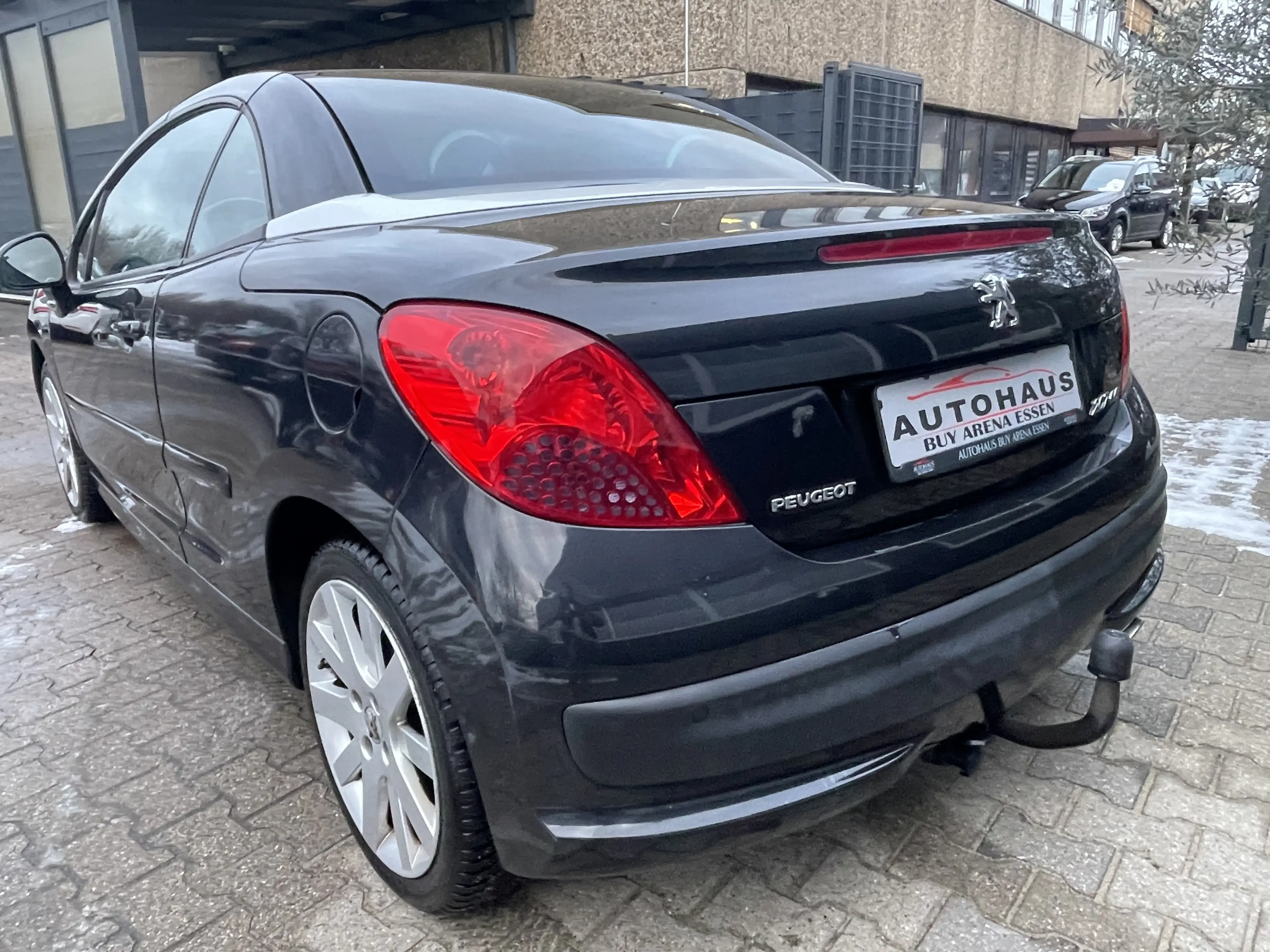 Peugeot 207 CC 1.6 Platinum 120 VTi Automatik 2.H S-Heft Top — photo 2