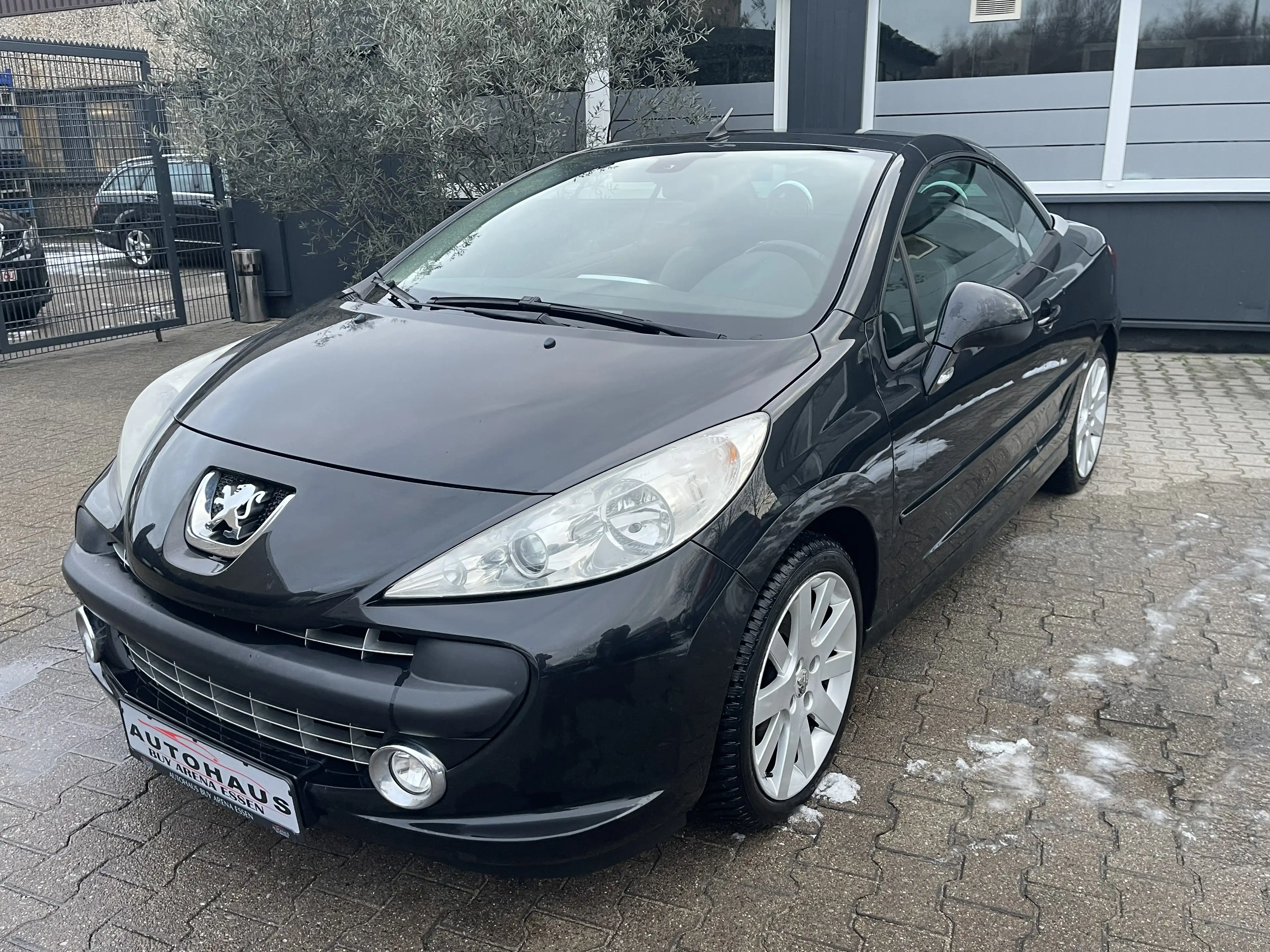 Peugeot 207 CC 1.6 Platinum 120 VTi Automatik 2.H S-Heft Top