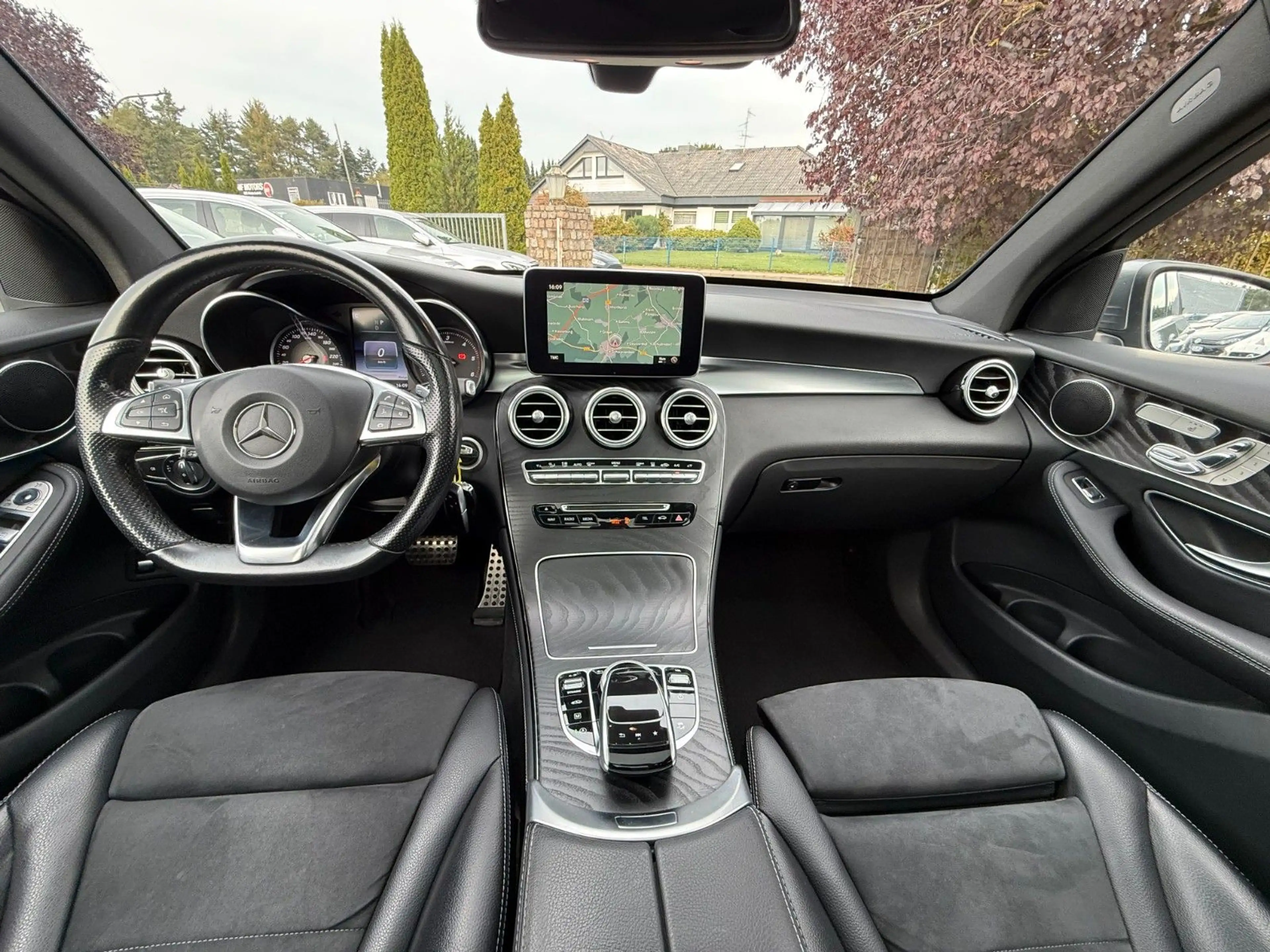 Mercedes-Benz GLC 250 2,1 d 4Matic AMG Line — photo 15