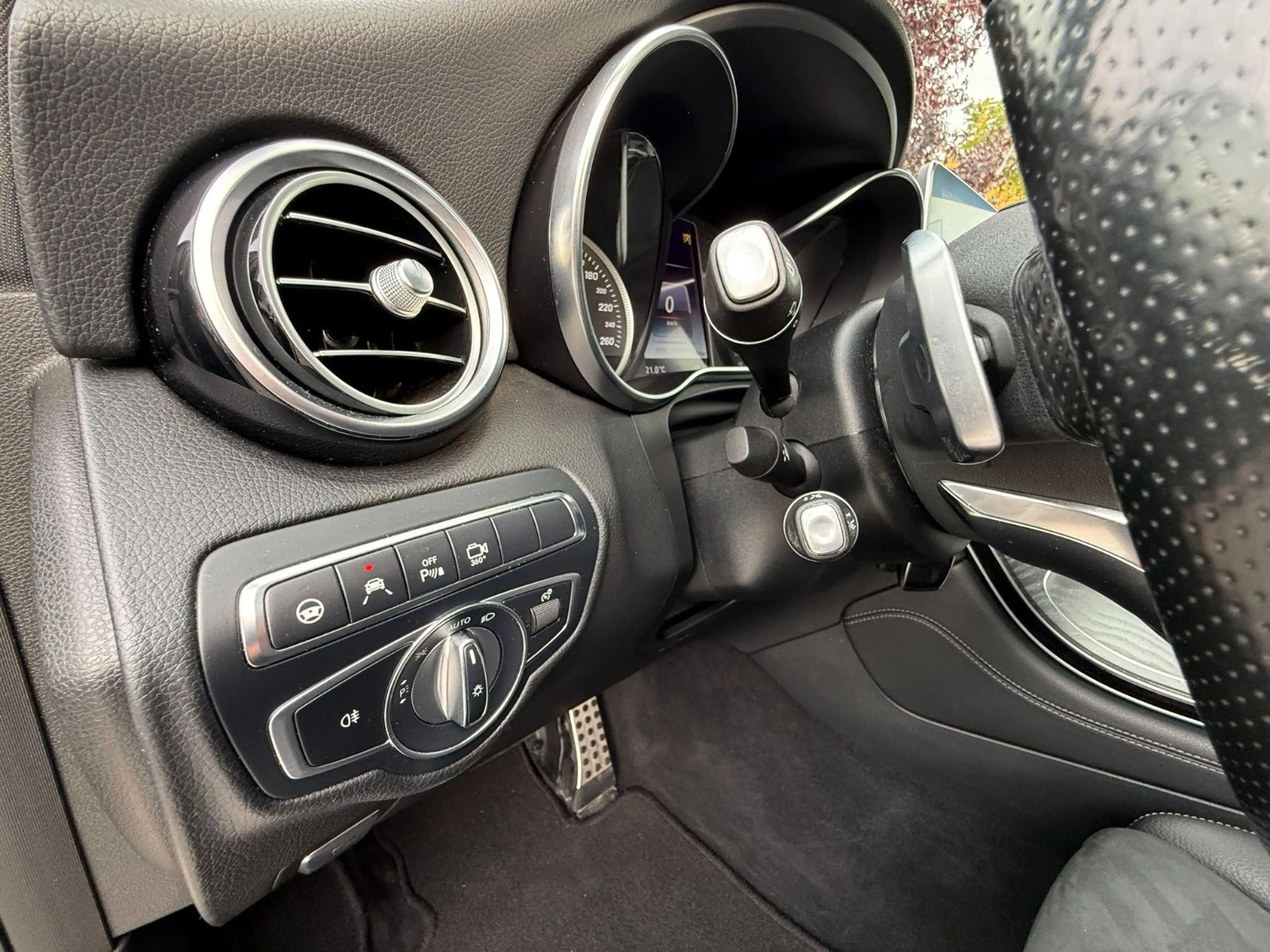 Mercedes-Benz GLC 250 2,1 d 4Matic AMG Line — photo 11