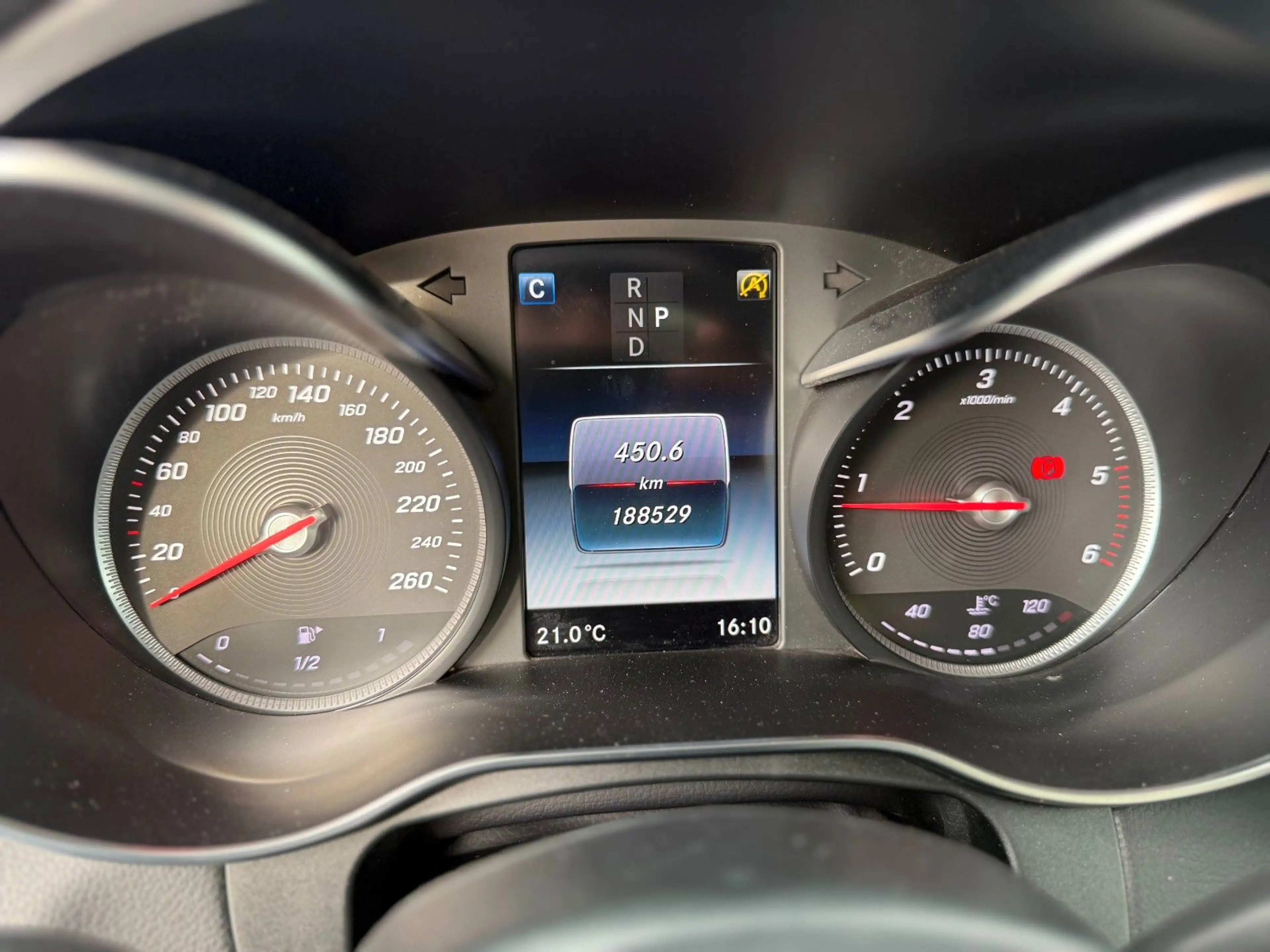 Mercedes-Benz GLC 250 2,1 d 4Matic AMG Line — photo 9