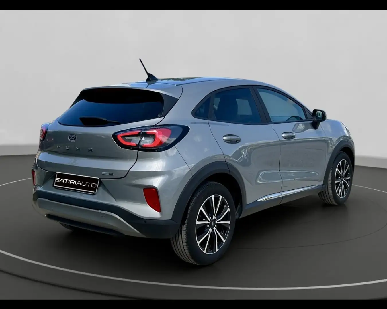 Ford Puma 1.0 EcoBoost Hybrid Titanium Grigio - 2