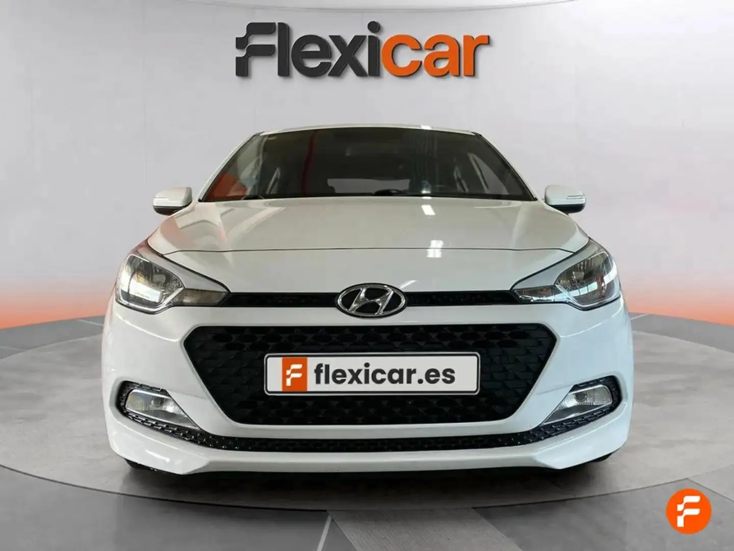 Hyundai i20 1.2 MPI Essence Blanco - 2