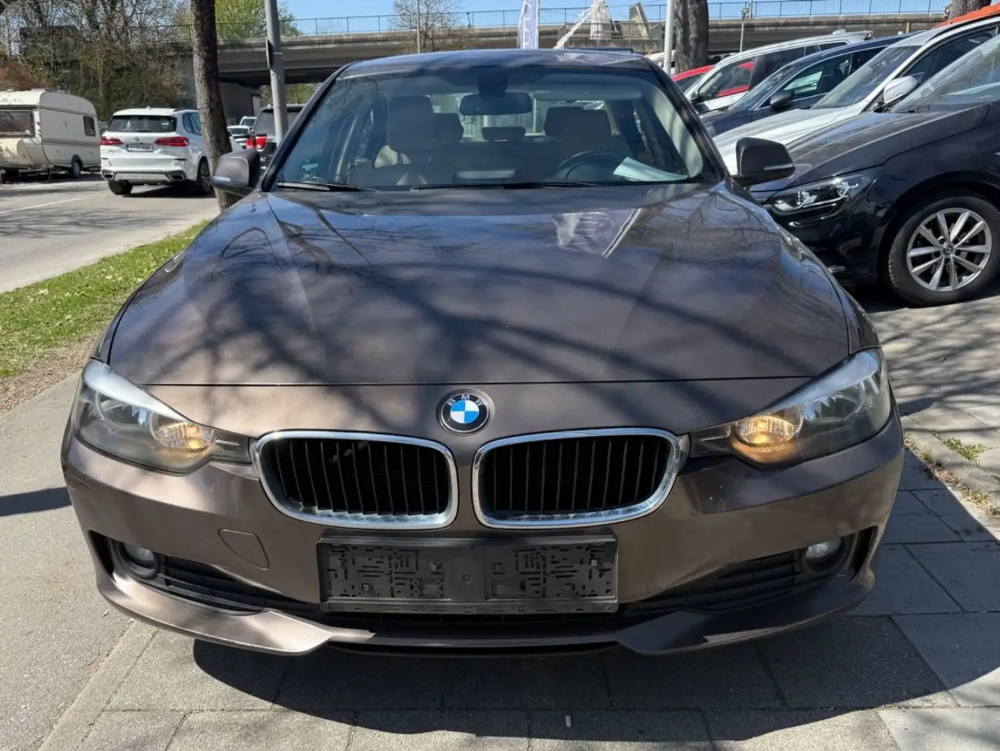 BMW 318 3 Lim. 318 d Navi PDCAutomatik - 1