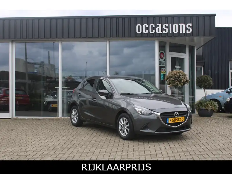 MAZDA 2