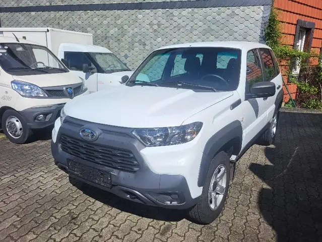 Lada Niva 4x4 TRAVEL COMFORT+LPG-Autogas+SITZHEIZUNG