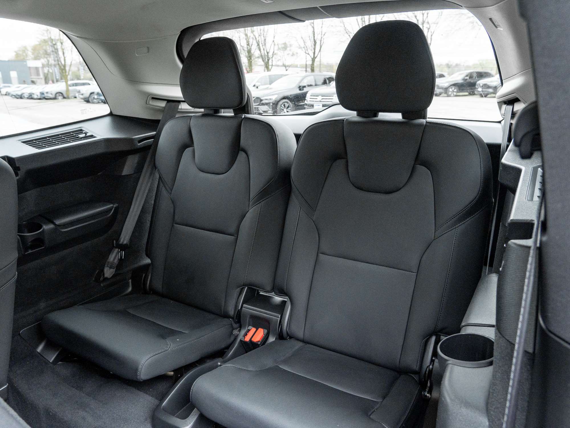 2026 Volvo XC90 B6 AWD PLUS Dark Theme |SUPER LOW MILEAGE thumb 26