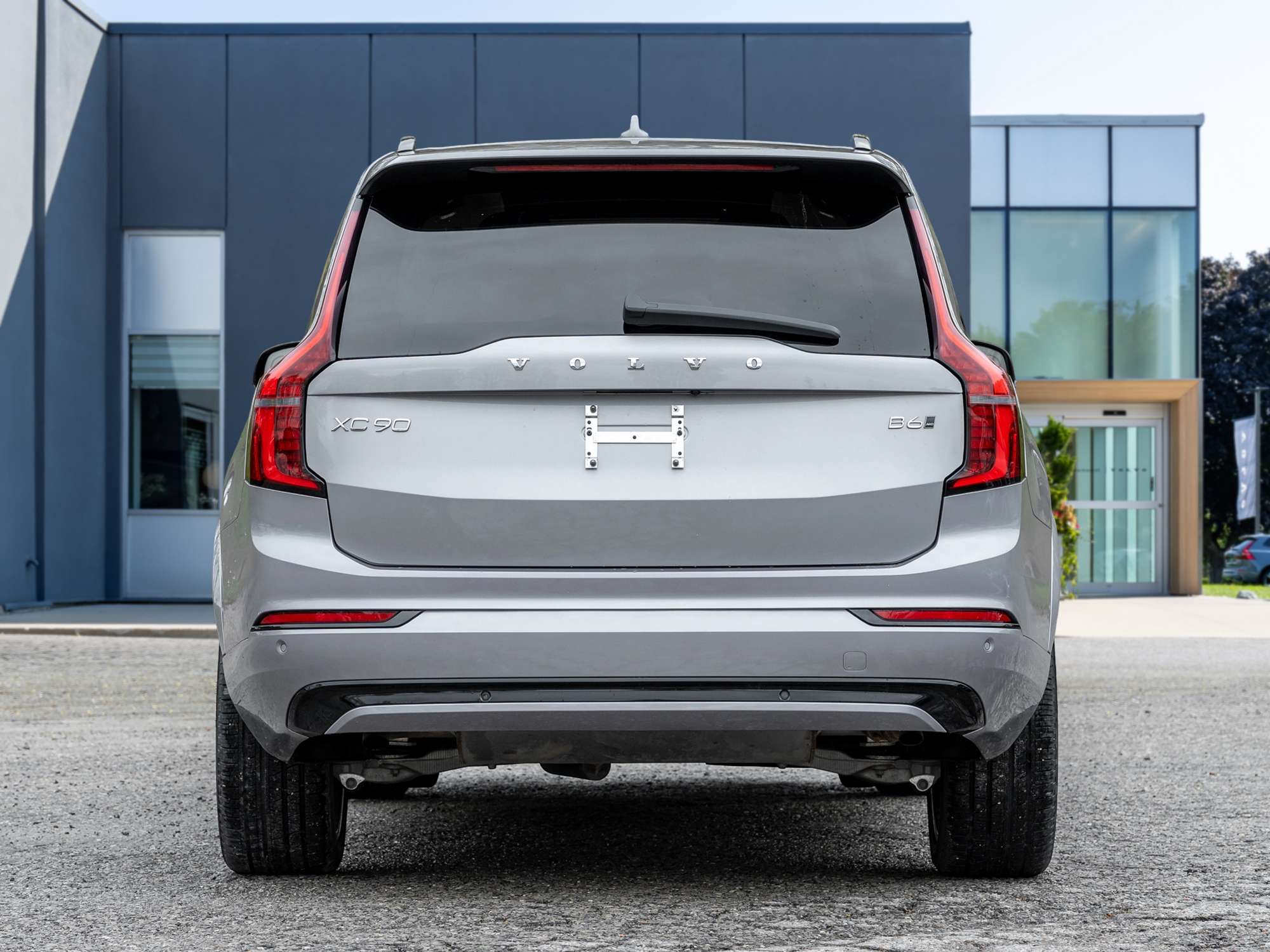 2026 Volvo XC90 B6 AWD PLUS Dark Theme |SUPER LOW MILEAGE thumb 7