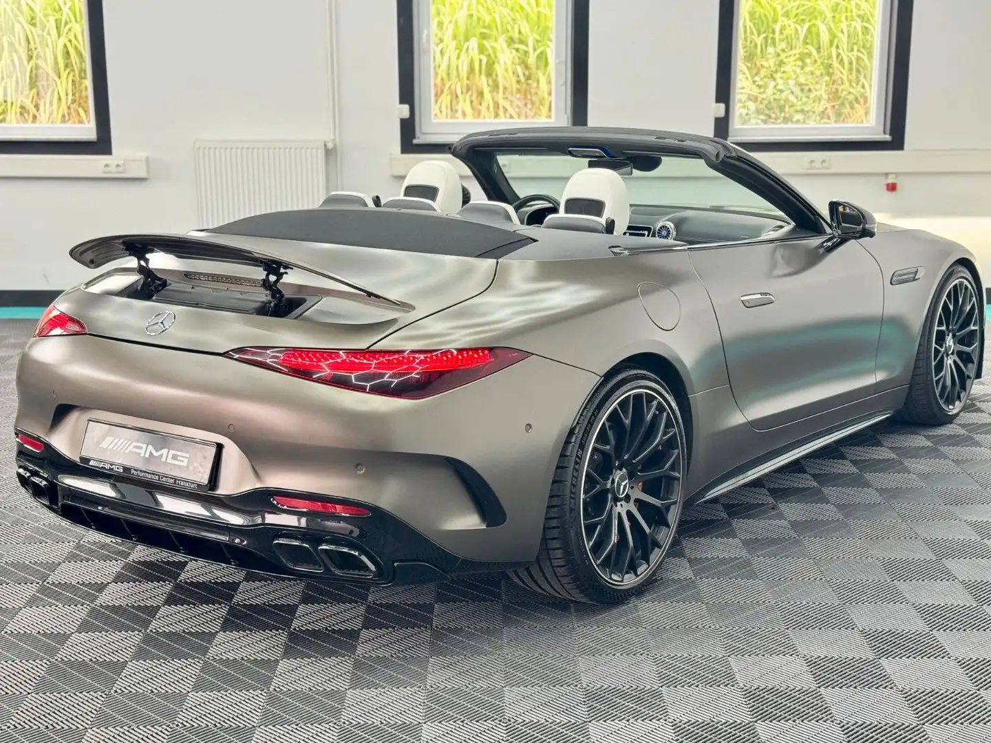 Mercedes-Benz SL 63 AMG 4M+ MANUFAKTUR/KERAMIK/LIFT/360/19% Grau - 2