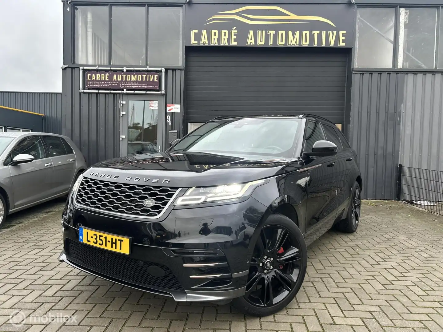 Land Rover Range Rover Velar 3.0 V6 AWD R-Dynamic HSE | PANO Schwarz - 1