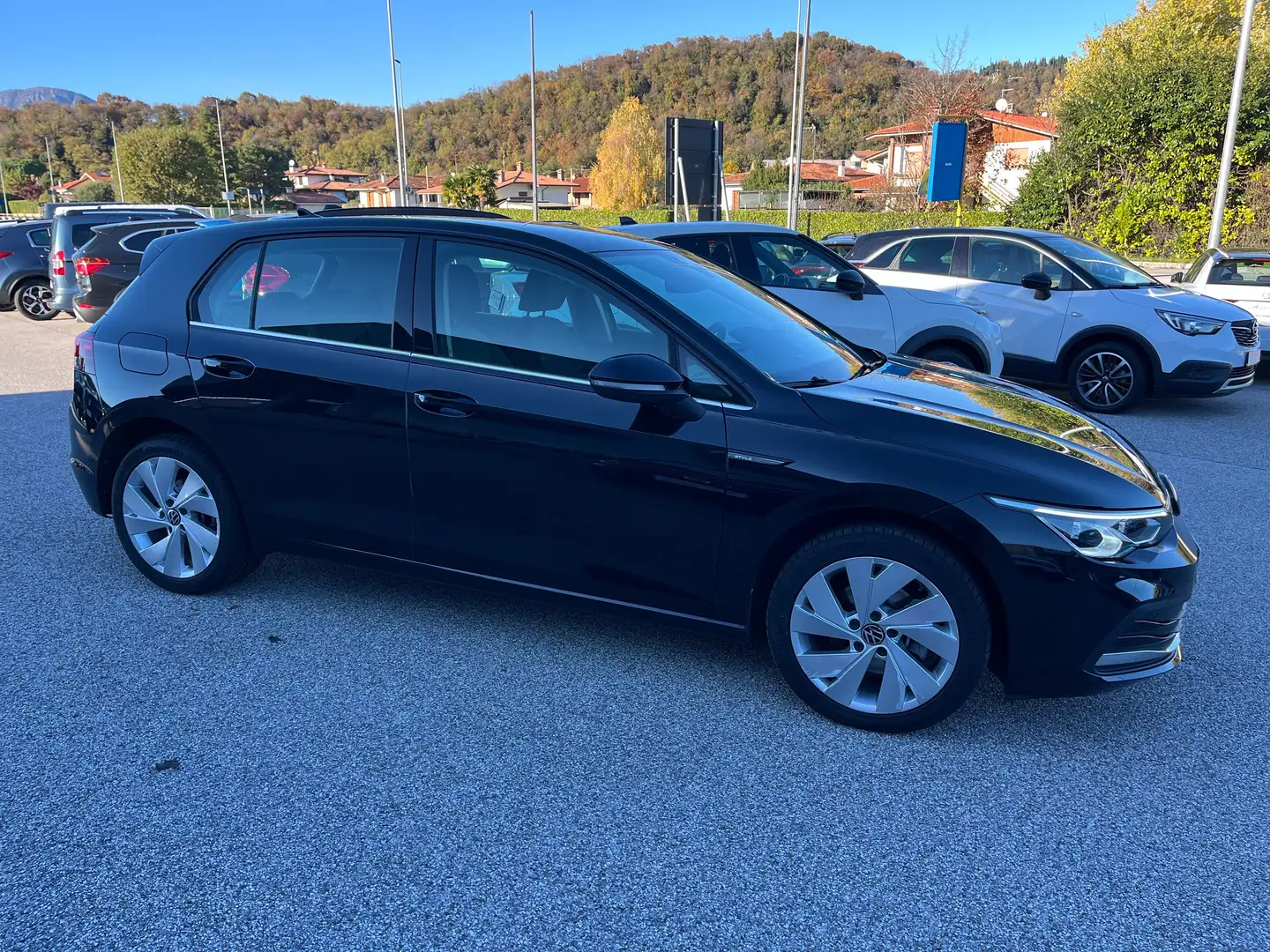 Volkswagen Golf Golf VIII 2020 2.0 tdi Style 150cv dsg Nero - 2