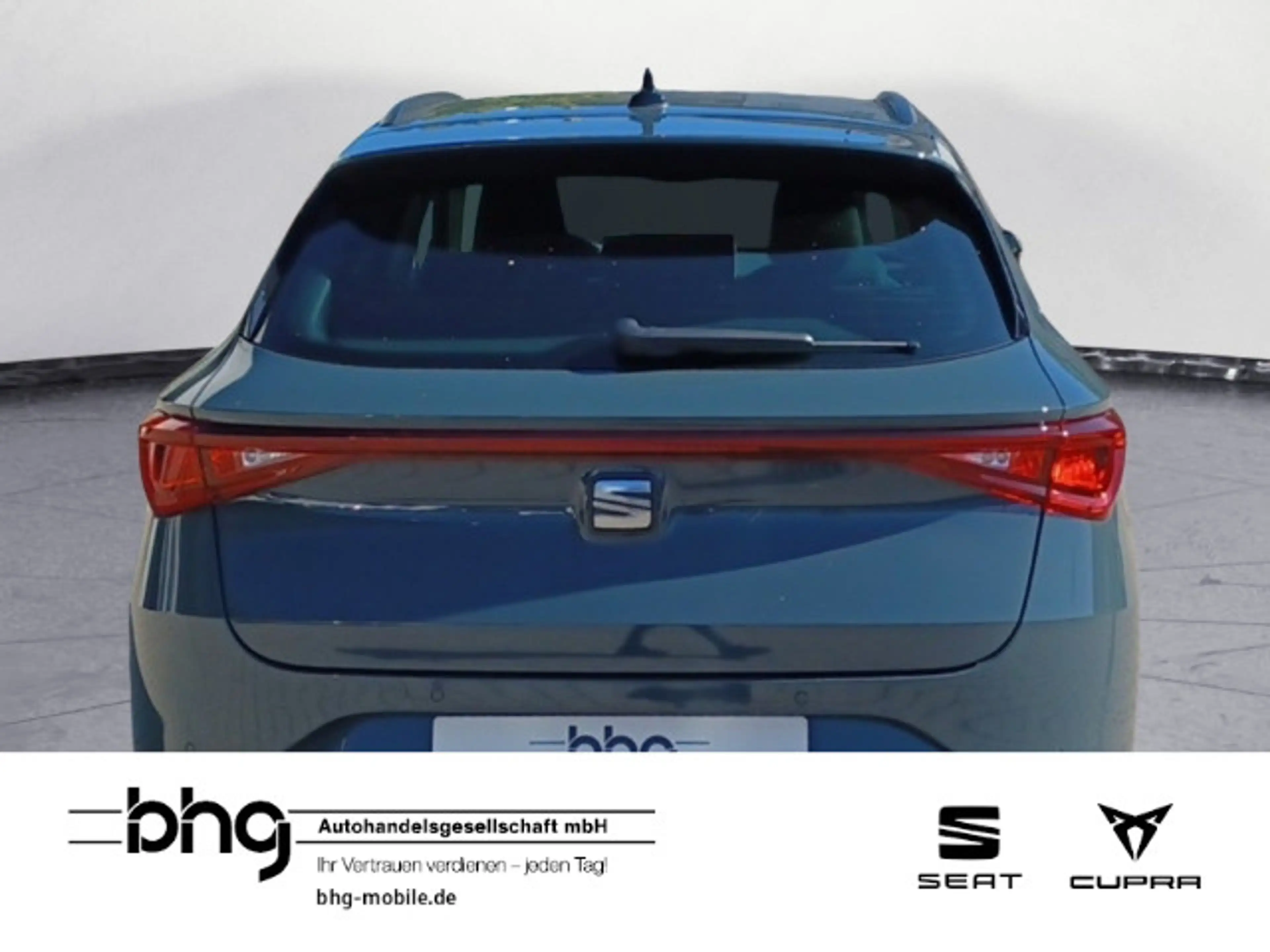 SEAT Leon Sportstourer Road Edition 2.0 TDI  7-Gang-D — photo 4