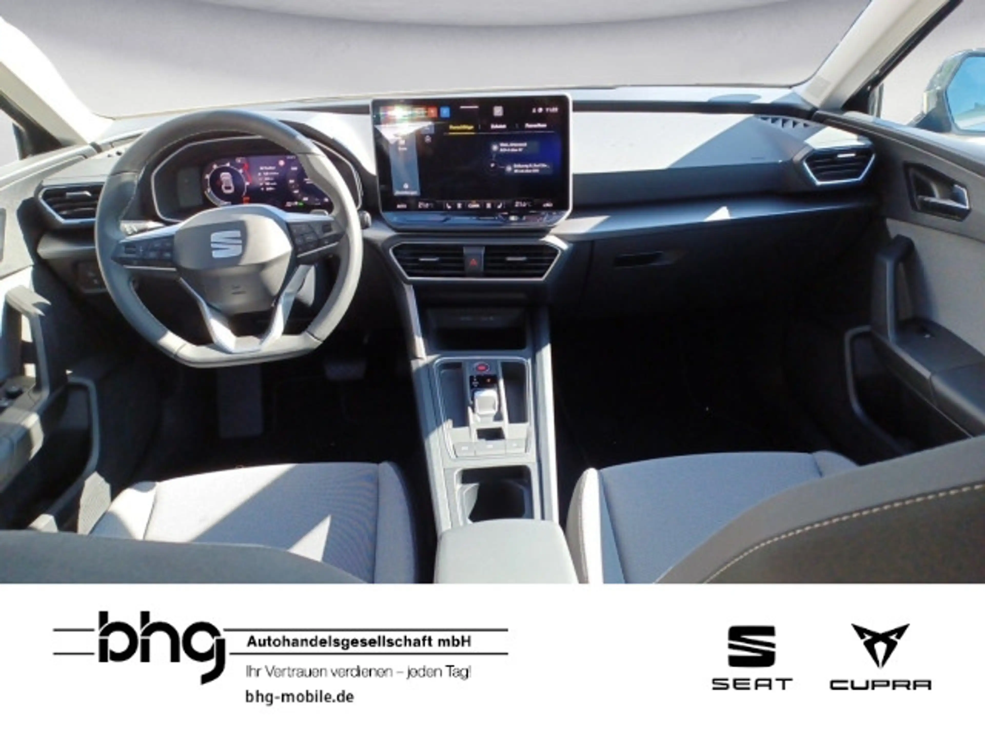 SEAT Leon Sportstourer Road Edition 2.0 TDI  7-Gang-D — photo 10