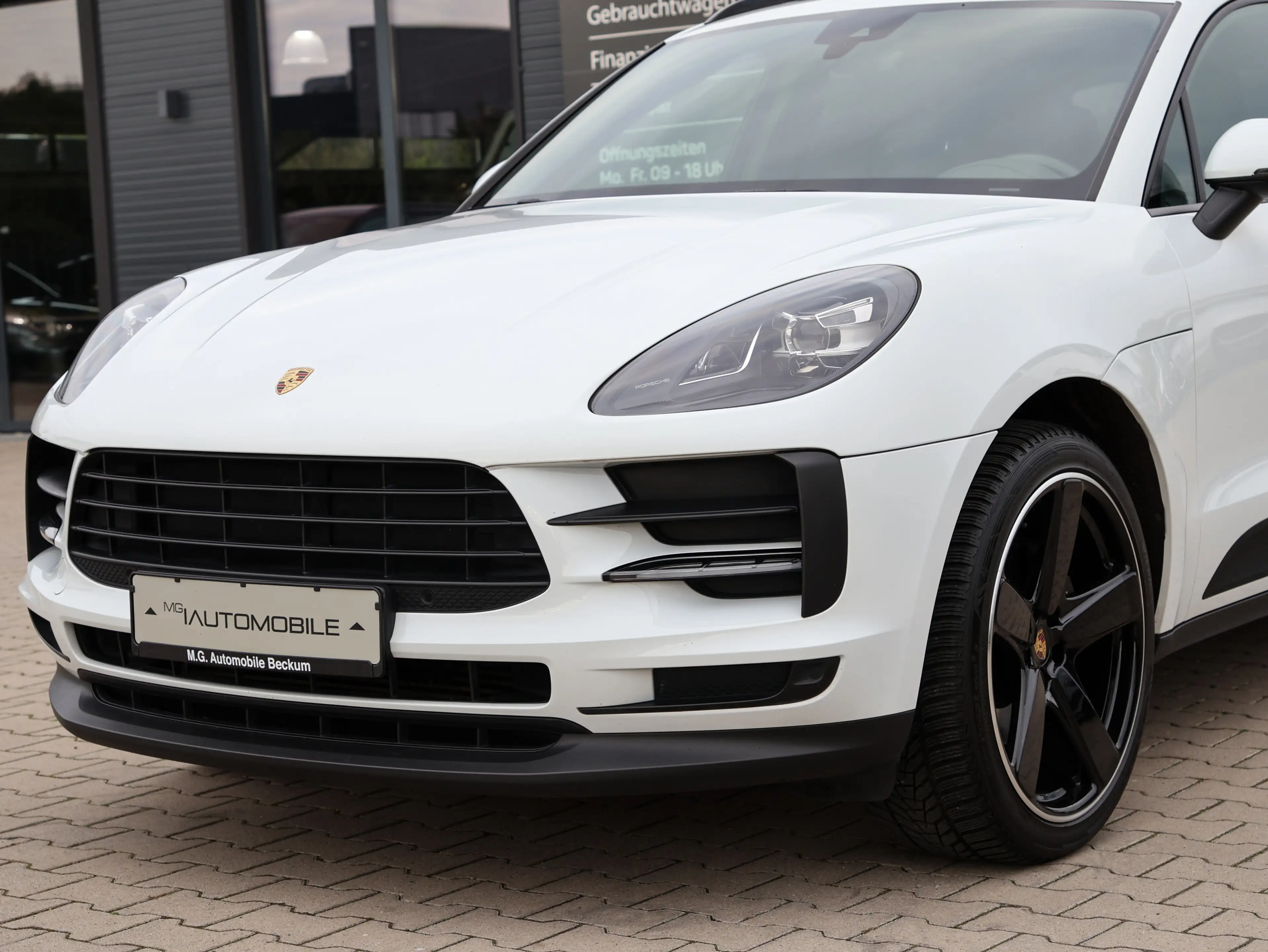 Porsche Macan - PANORAMA   PDLS+   STANDHZG.   20 ZOLL — photo 17