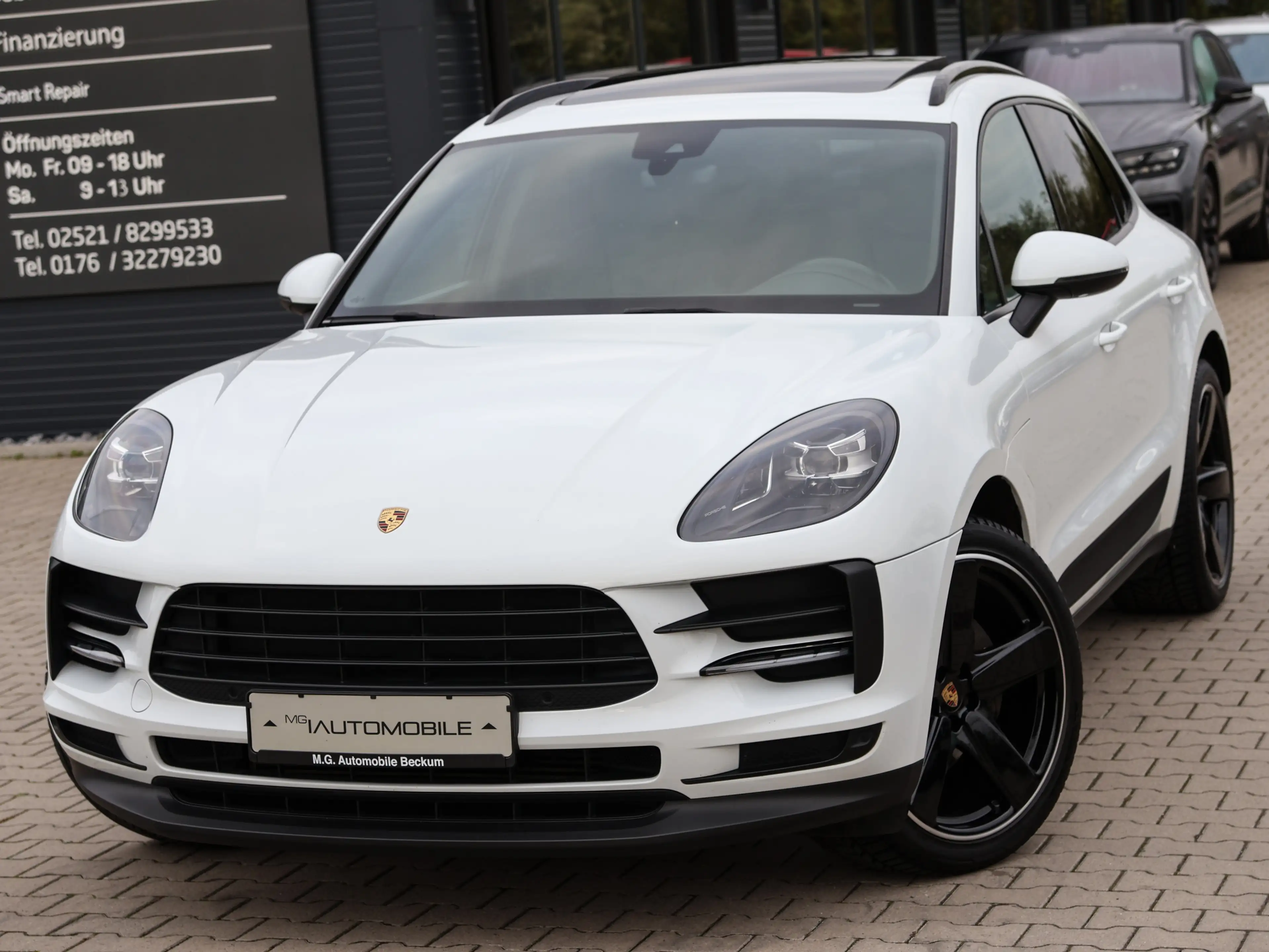 Porsche Macan - PANORAMA PDLS+ STANDHZG. 20 ZOLL