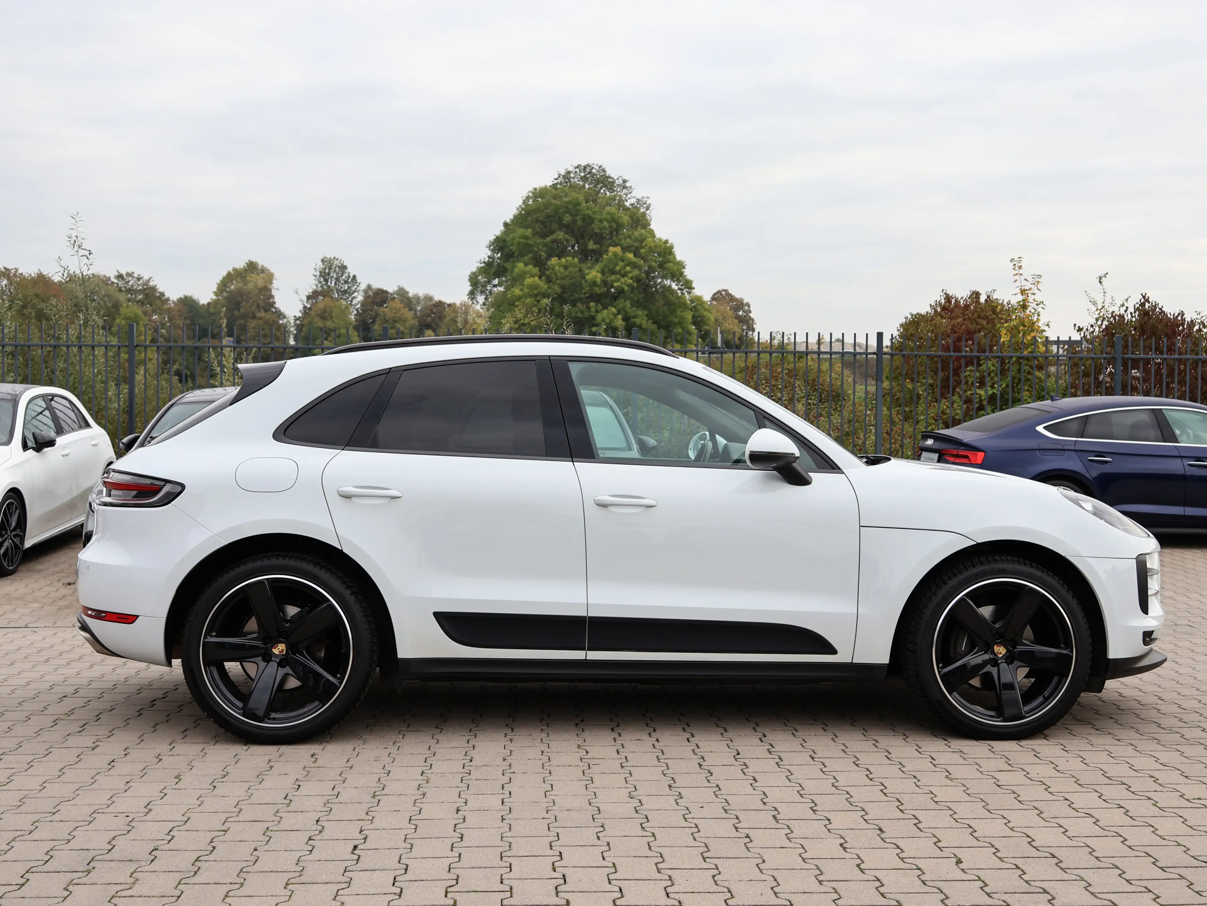 Porsche Macan - PANORAMA   PDLS+   STANDHZG.   20 ZOLL — photo 6