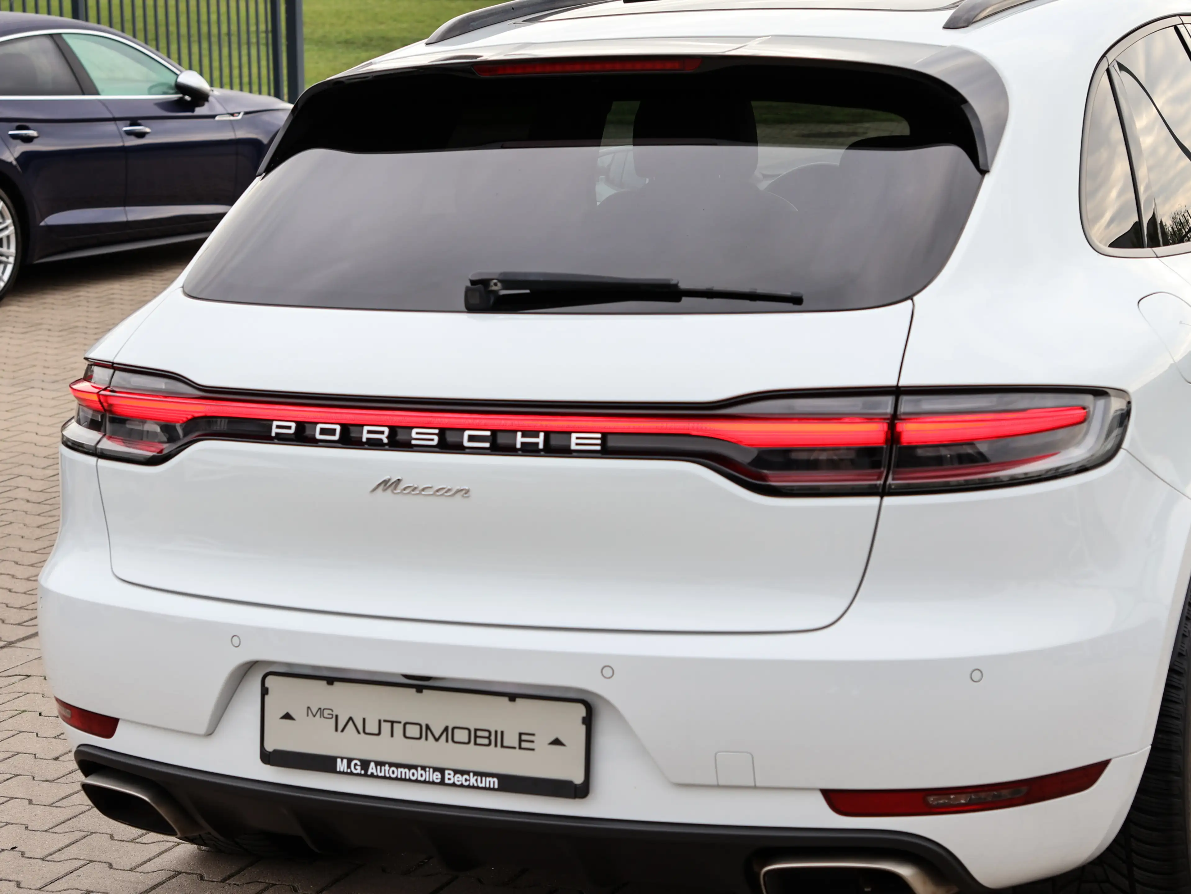 Porsche Macan - PANORAMA   PDLS+   STANDHZG.   20 ZOLL — photo 21