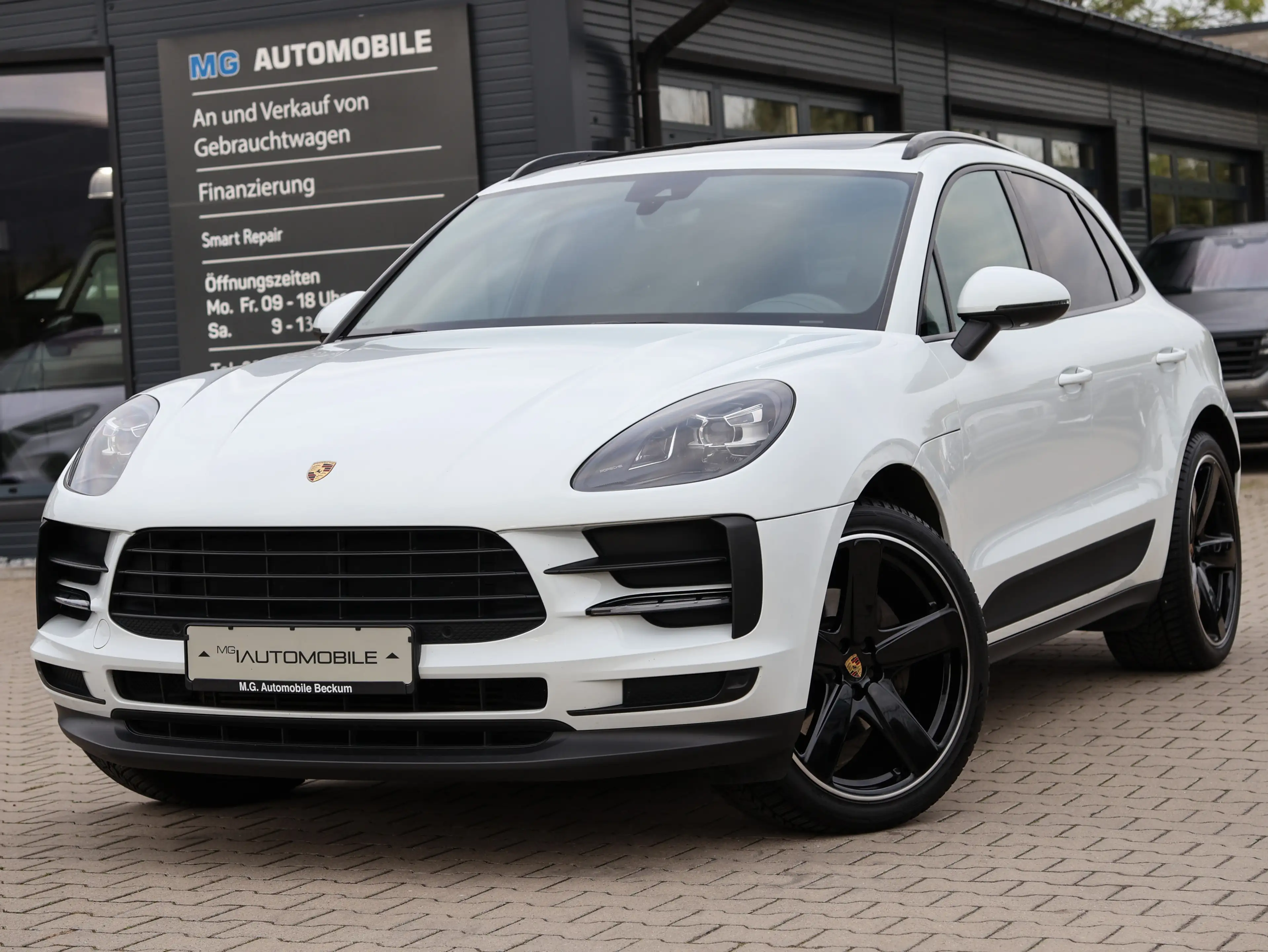 Porsche Macan - PANORAMA   PDLS+   STANDHZG.   20 ZOLL — photo 13