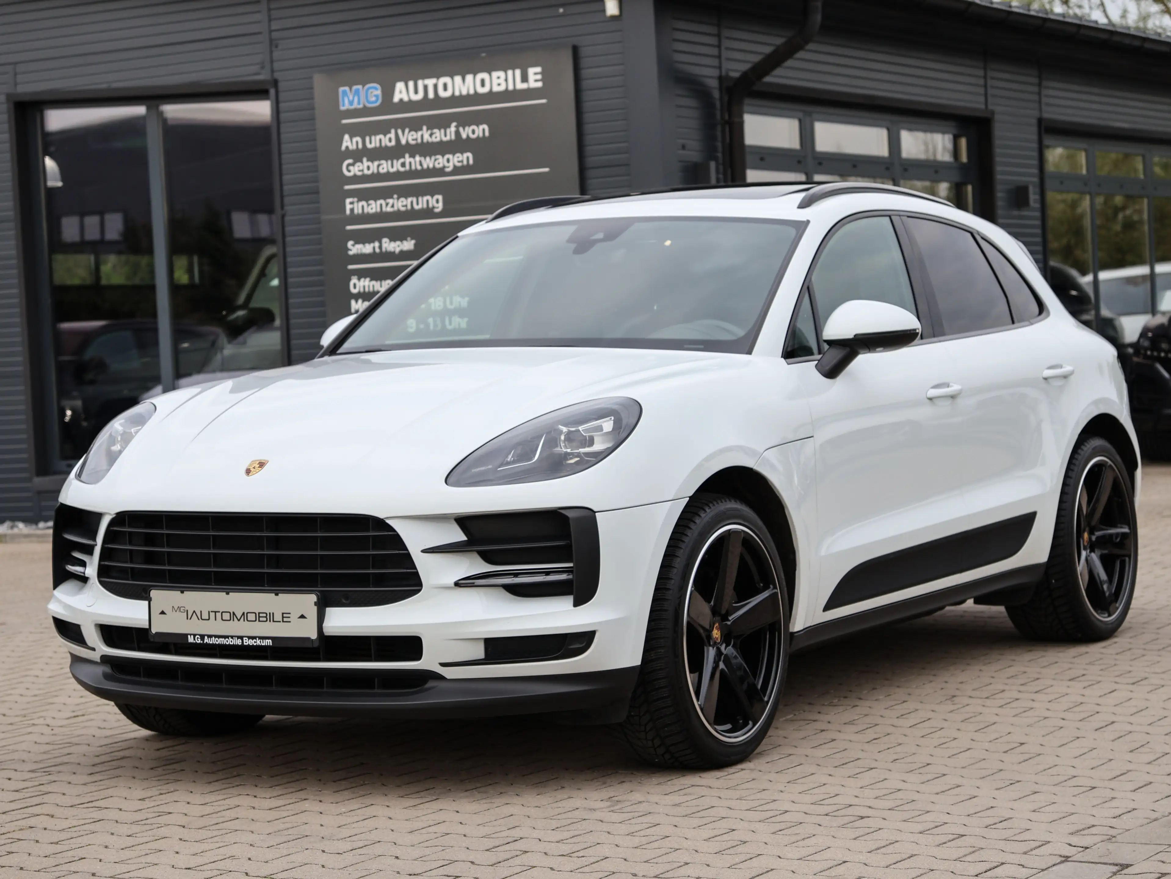 Porsche Macan - PANORAMA   PDLS+   STANDHZG.   20 ZOLL — photo 2