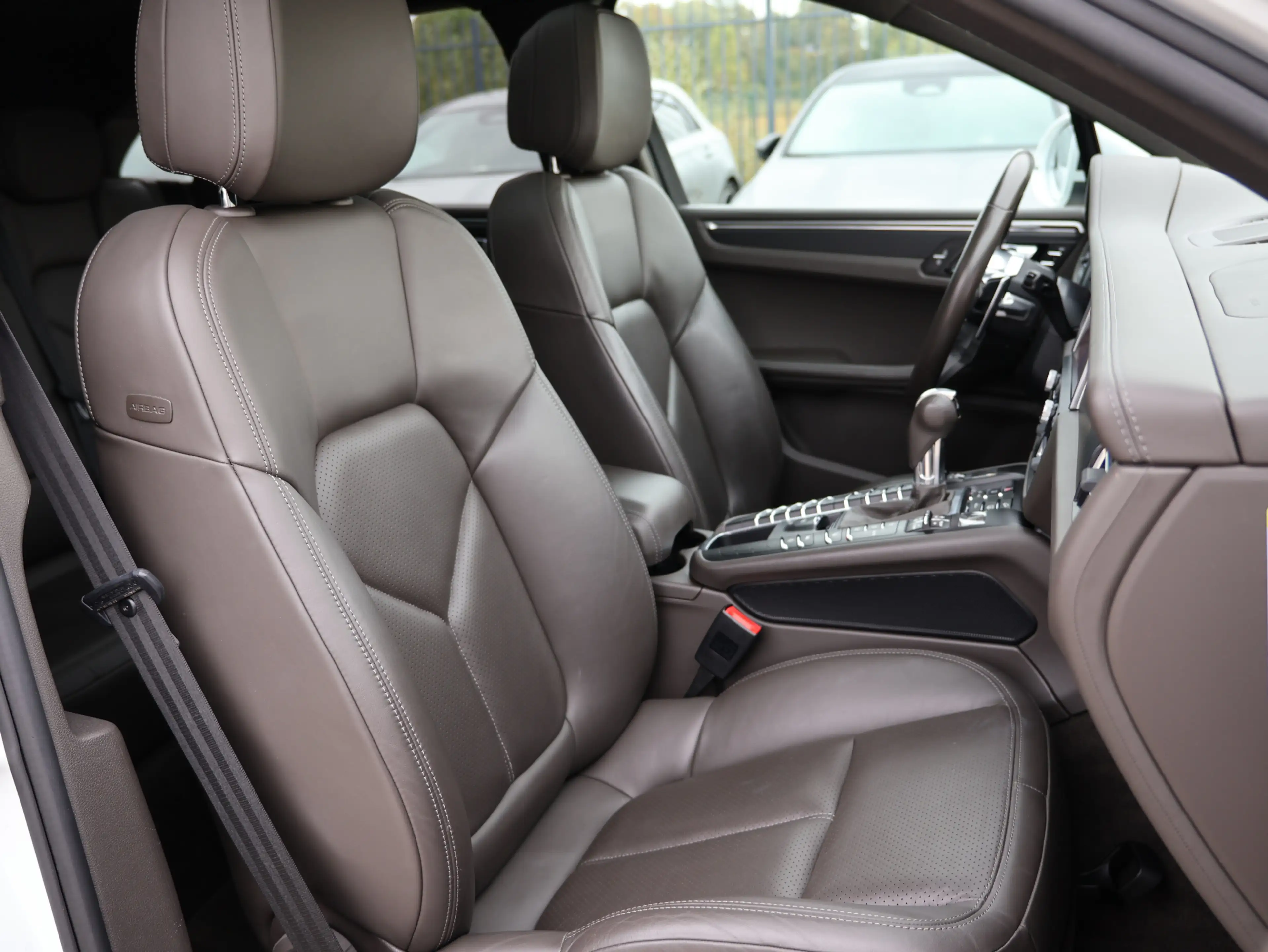 Porsche Macan - PANORAMA   PDLS+   STANDHZG.   20 ZOLL — photo 26