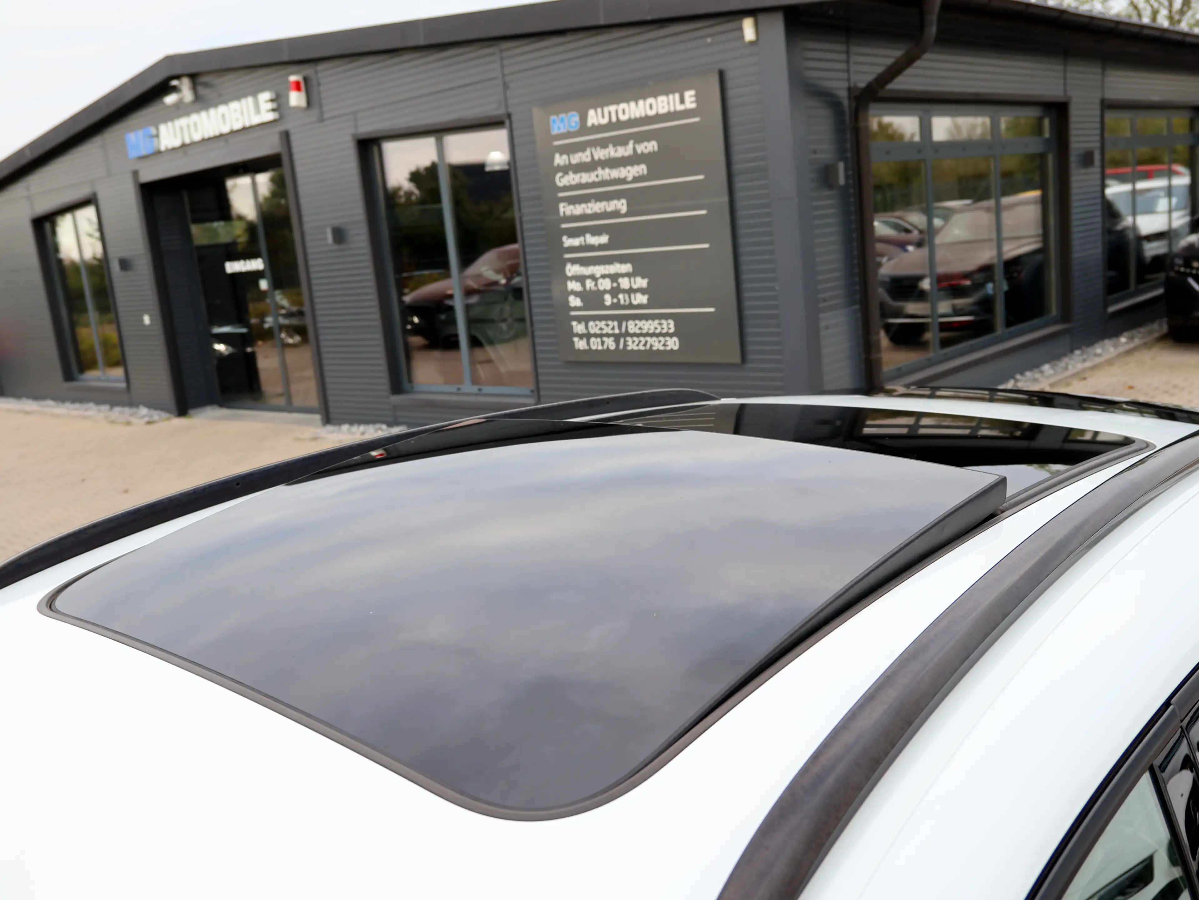 Porsche Macan - PANORAMA   PDLS+   STANDHZG.   20 ZOLL — photo 24