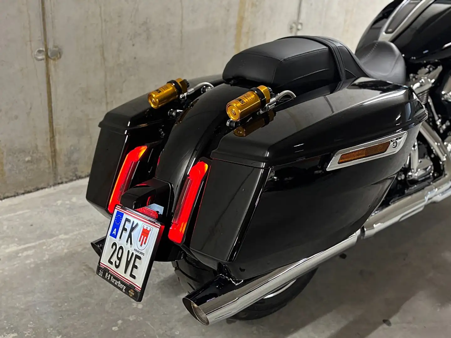 Harley-Davidson Street Glide Street Glide FLHXS Schwarz - 2