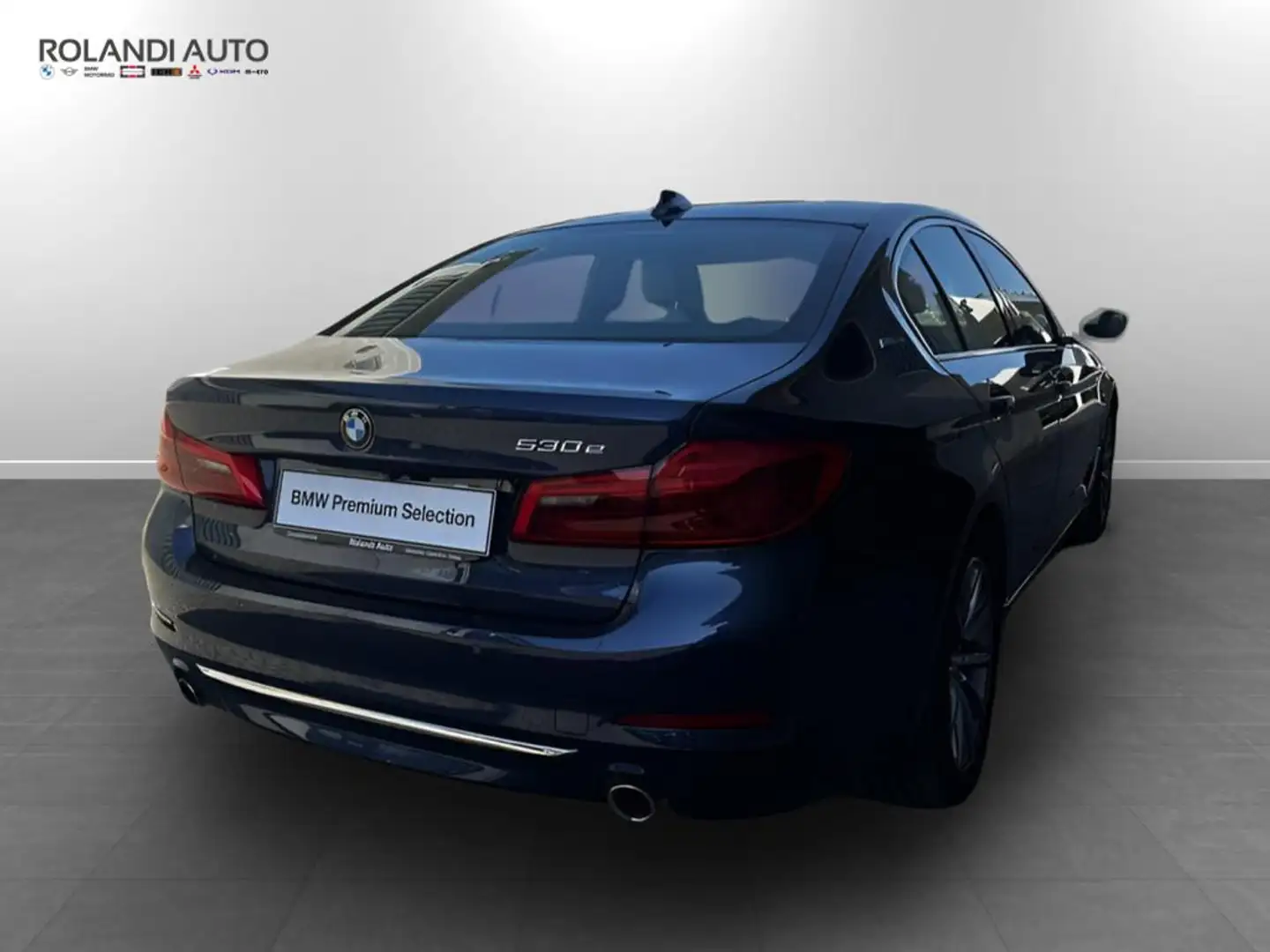 BMW 530 e Luxury auto Blu/Azzurro - 2