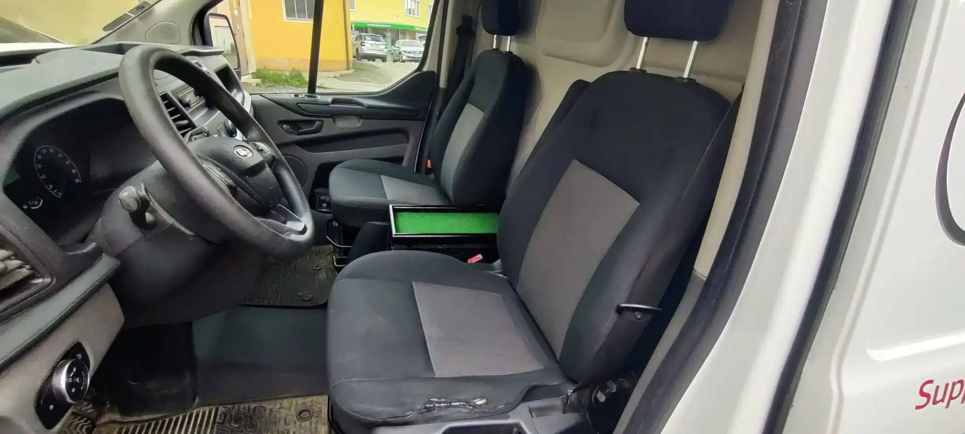 Ford Transit Transit Variobus 2,0 TDCI L2H2 350 Ambiente Ambiente Weiß - 1