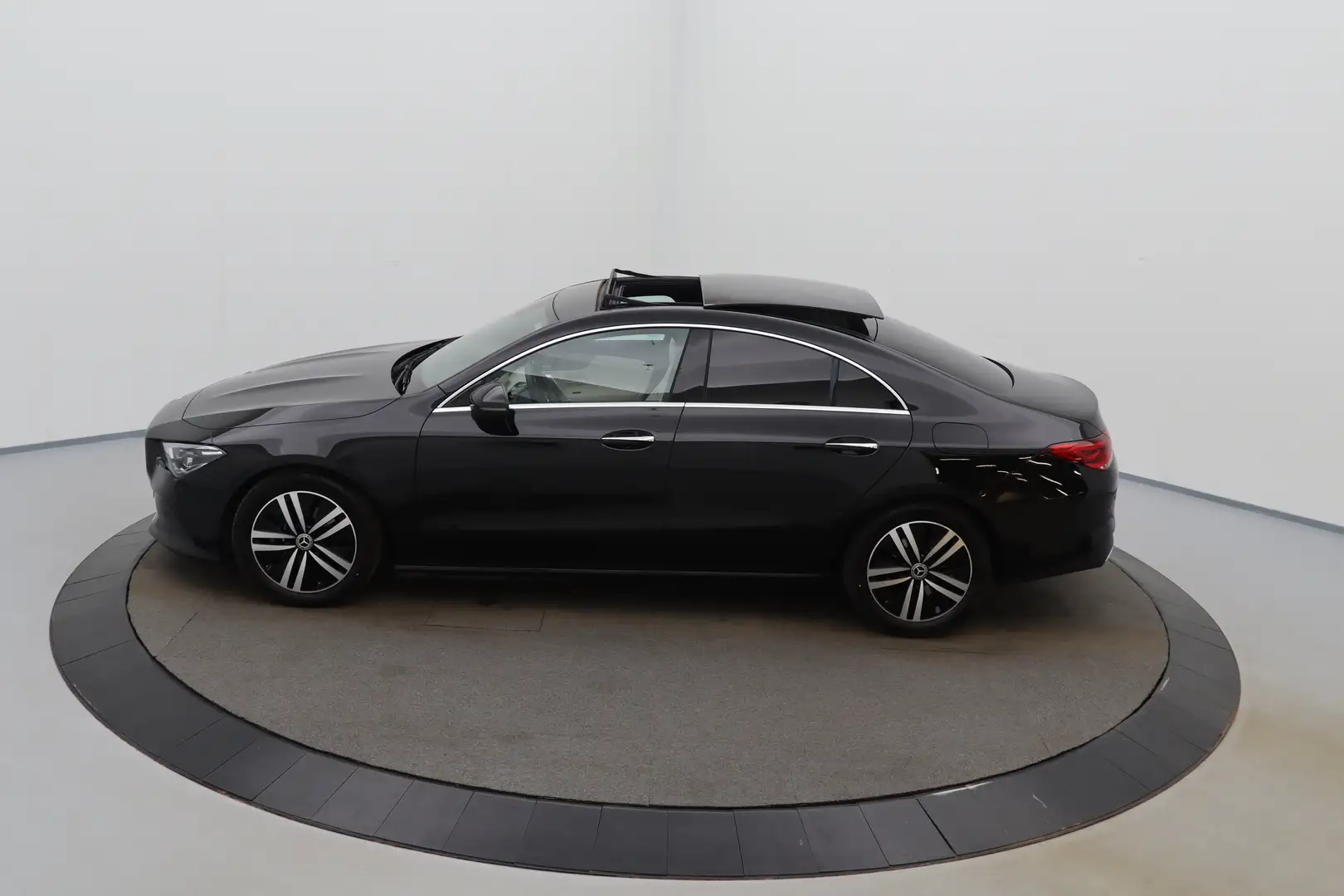 Mercedes-Benz CLA 200 200dA Business Solution Luxury Plus LEDER/CUIR Mul Negro - 2