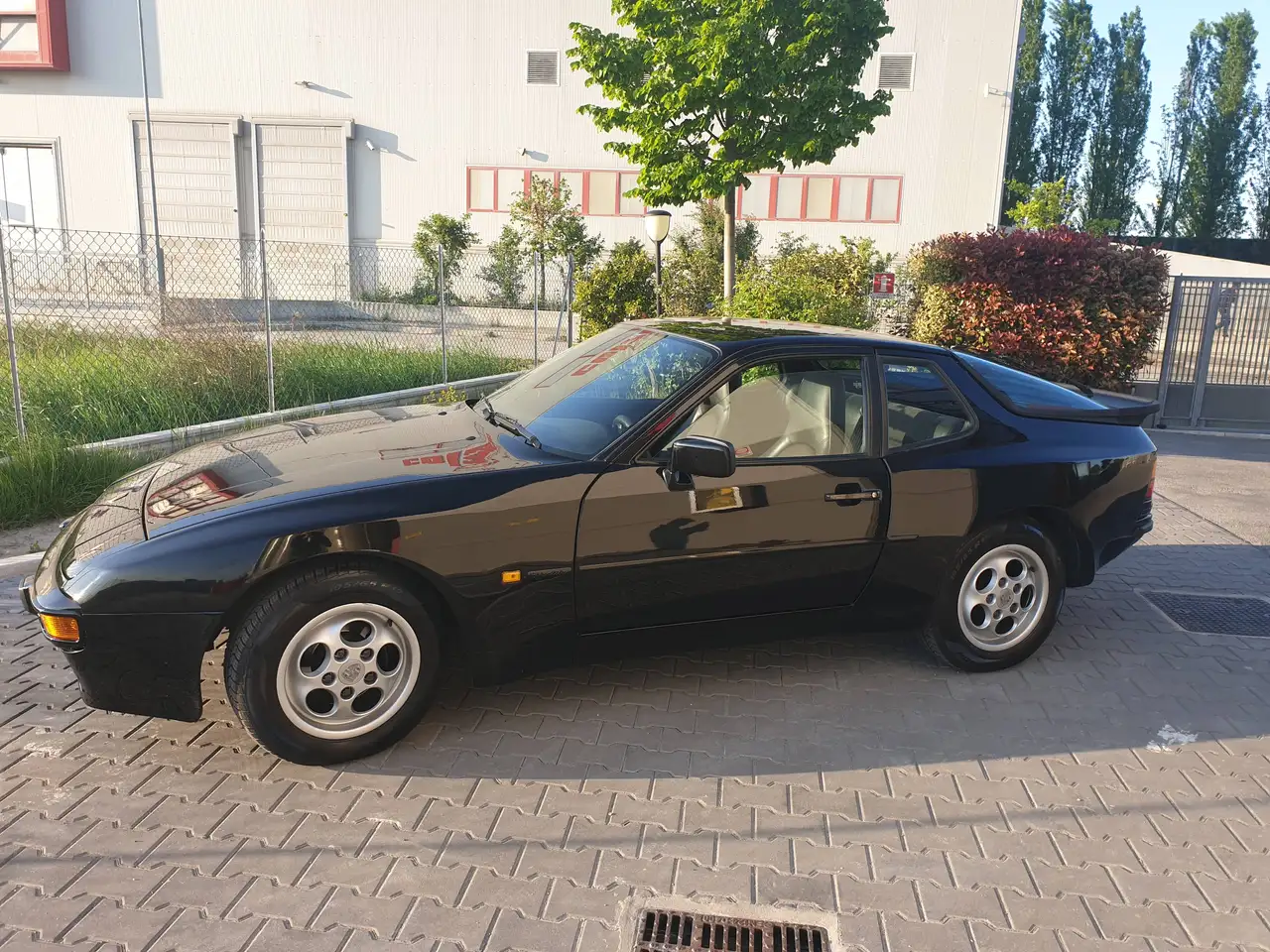 Porsche 944 Coupe 2.5 S, foto 1