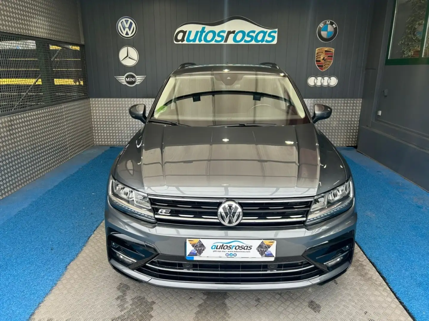 Volkswagen Tiguan 2.0TDI Advance DSG 110kW Gris - 2