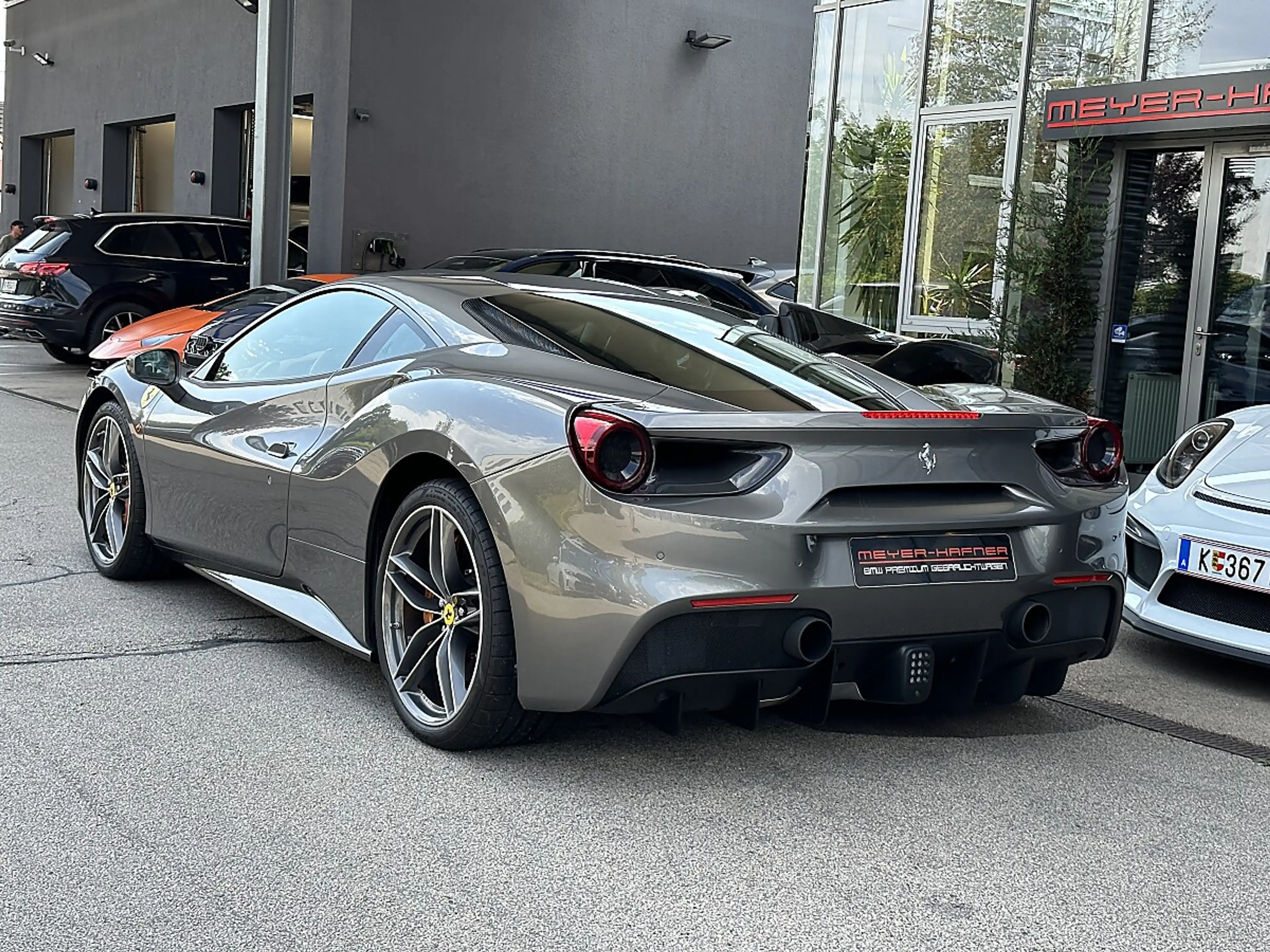 Ferrari 488 GTB — photo 12