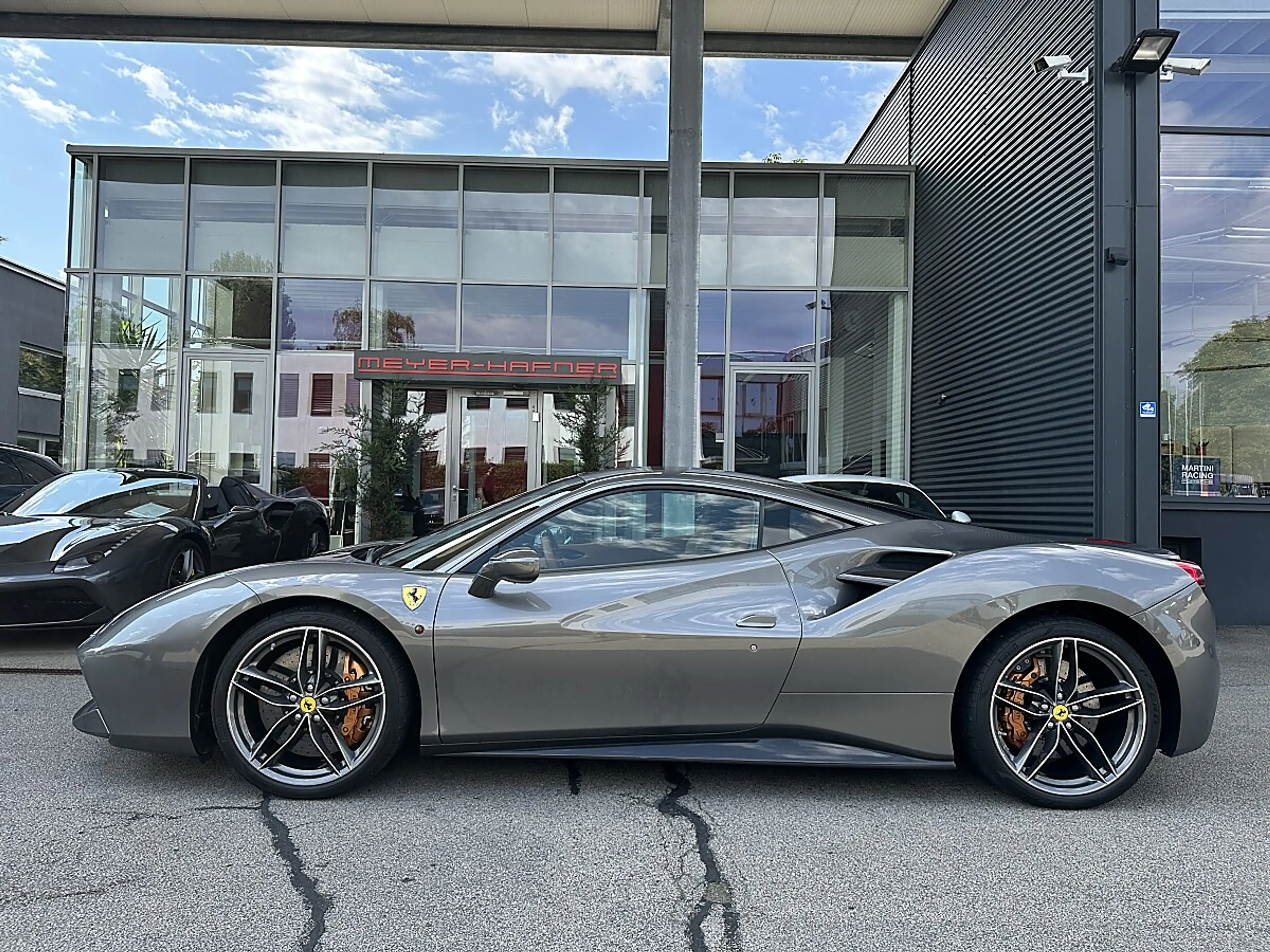 Ferrari 488 GTB — photo 6